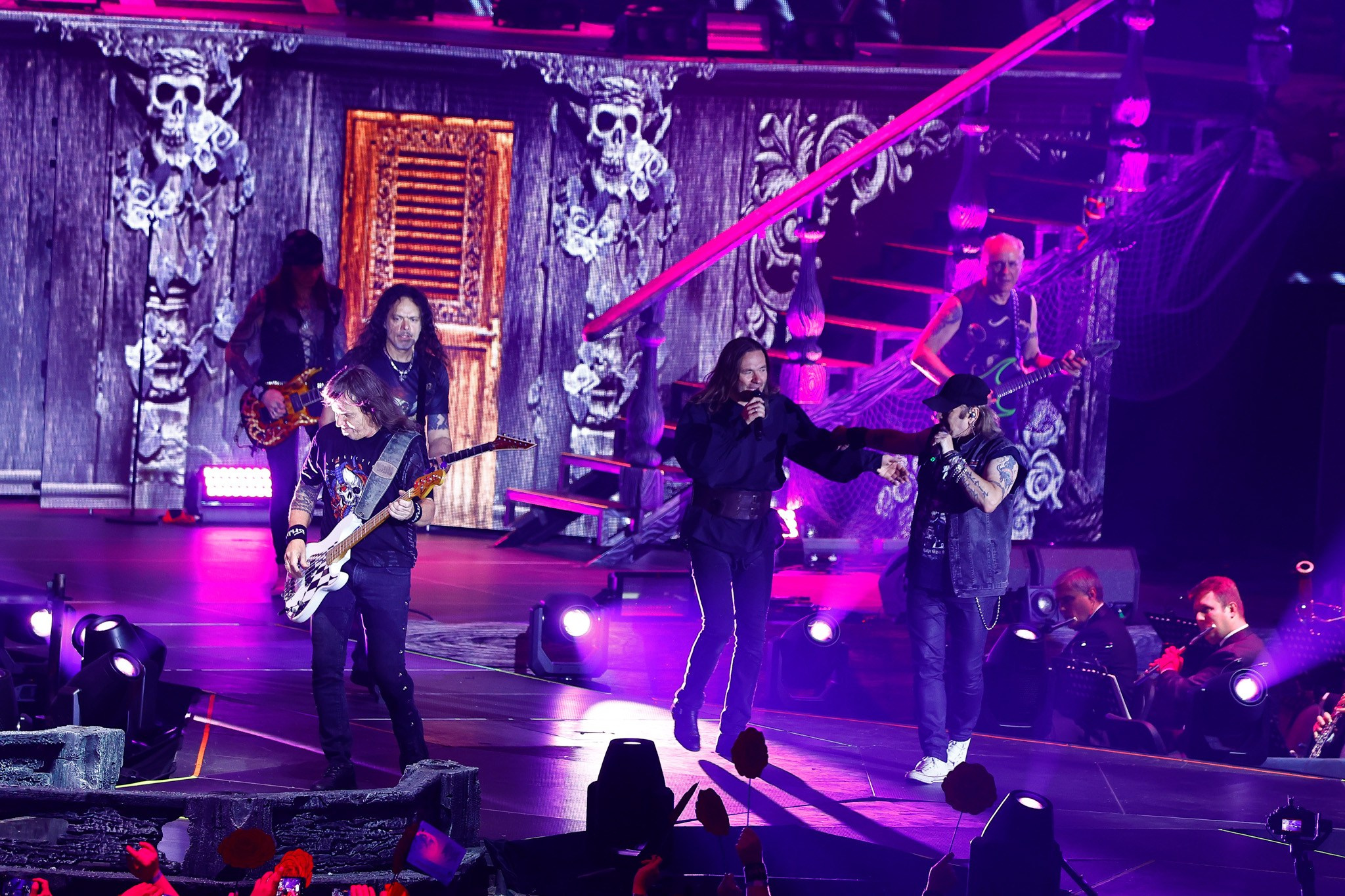 ШОУ ГОСТЬ ИЗ ЦАРСТВА ТЕНЕЙ (АРИЯ)