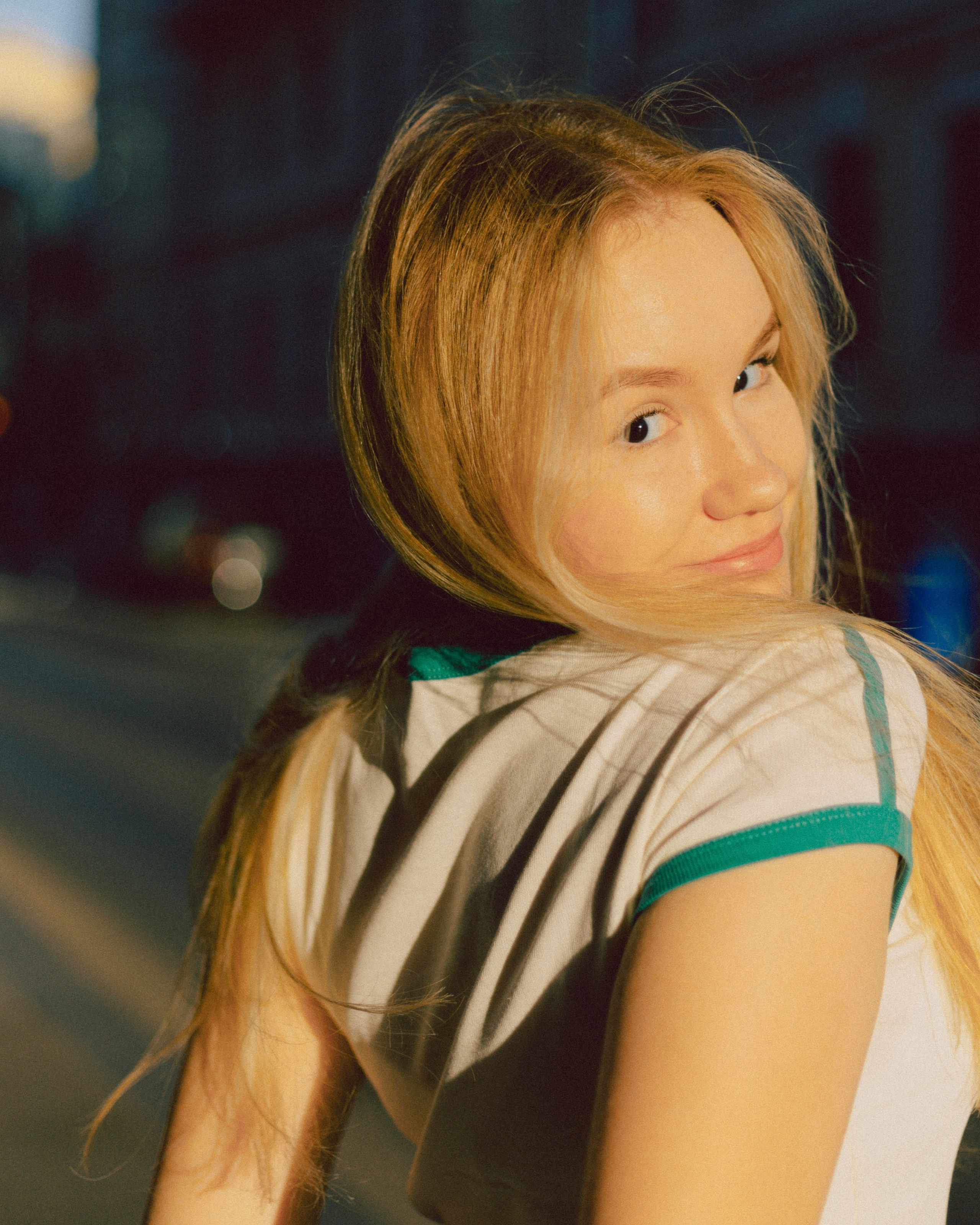 Вайб 2000-х. Женский и лавстори фотограф в Москве Елена Аксютко