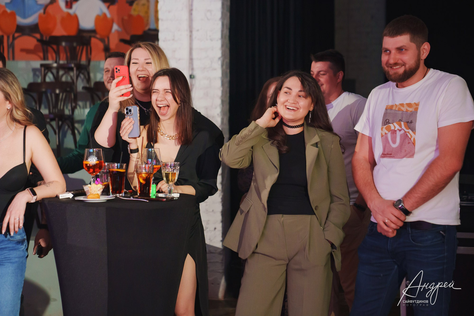 Репортажная фотография дня рождения. Свадебный и семейный фотограф в Ростове-на-Дону. Андрей Сайфутдинов