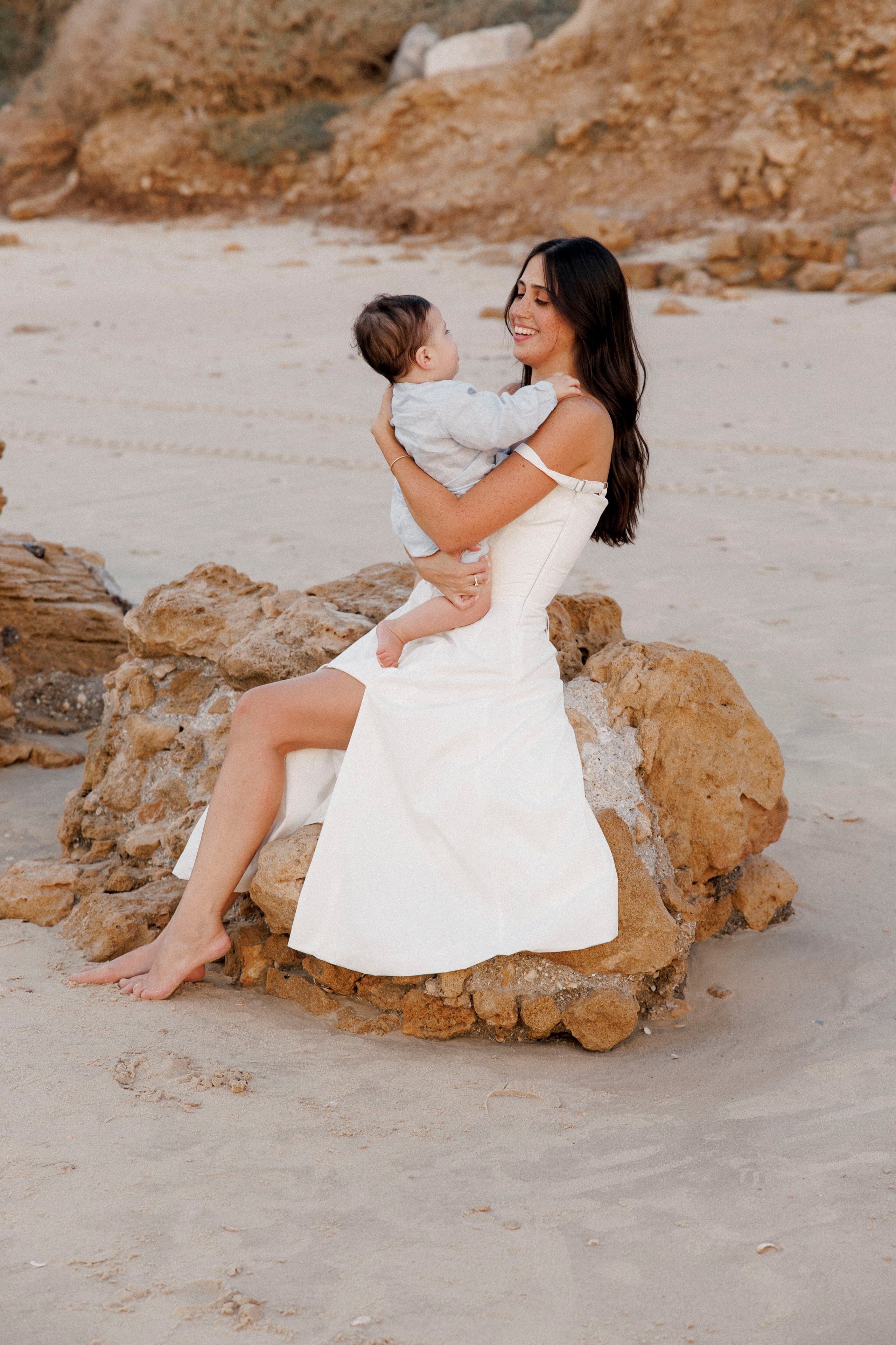 First year family photos near the sea. Главная