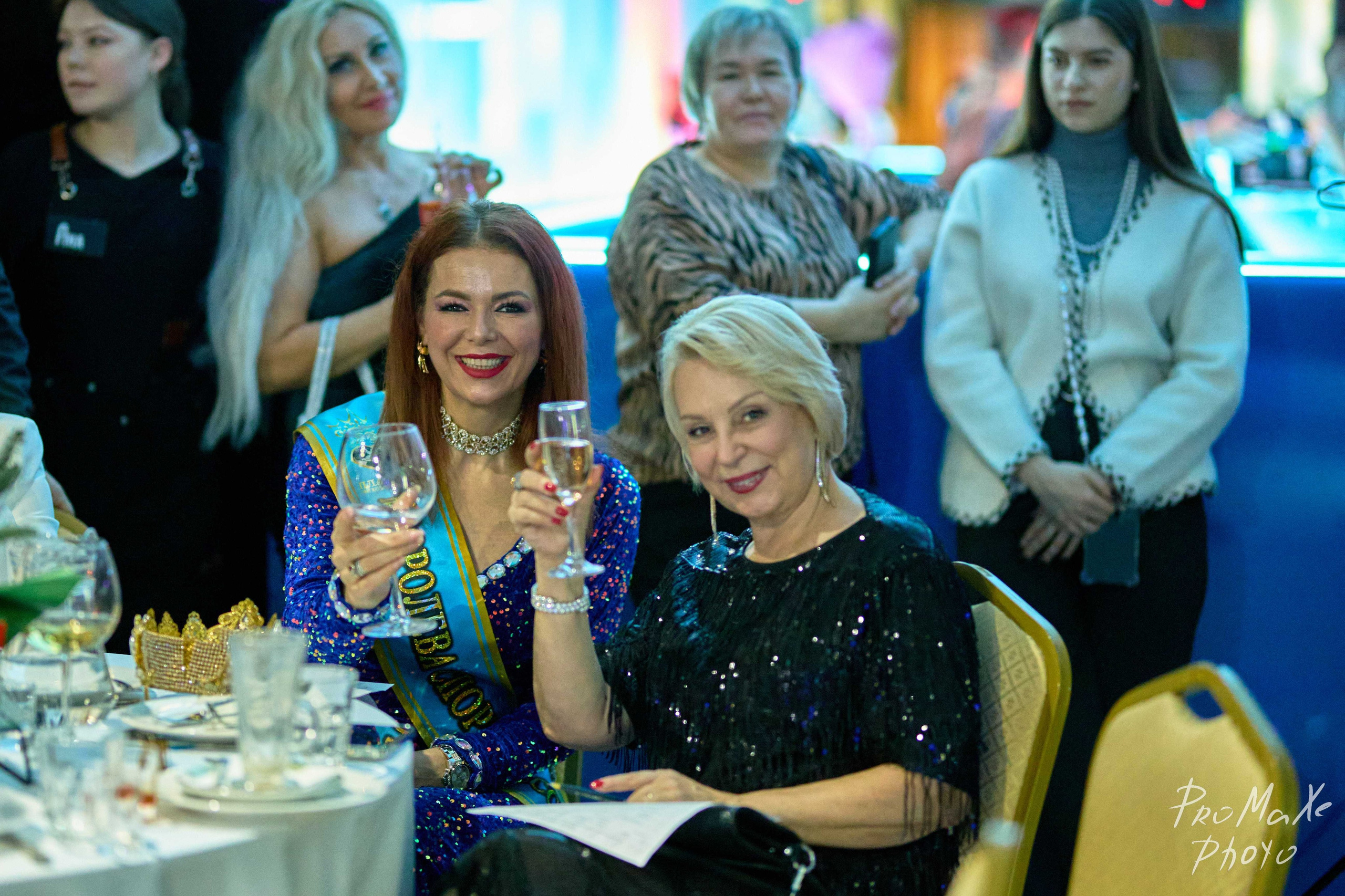 Зал КРАСА МАСС-МЕДИА ЧУВАШИИ. Владимир Суздалов (ProMaXe) — Портретный фотограф, тематические фотосессии в Чебоксарах