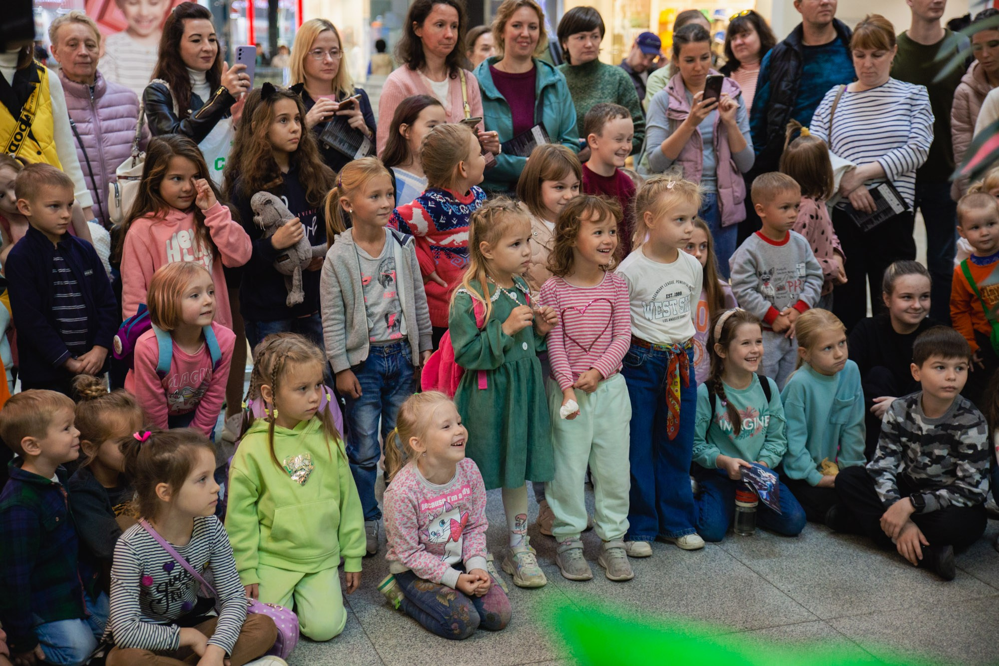 Сказка в ТЦ Океания. Репортажный и концертный фотограф в Москве Анастасия Осень