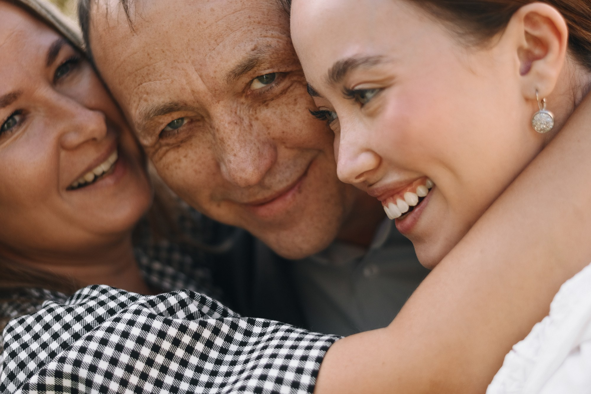 Семейная фотосессия в Тюмени — портреты поколений. Портретный фотограф Тюмень Дарья Мустафина