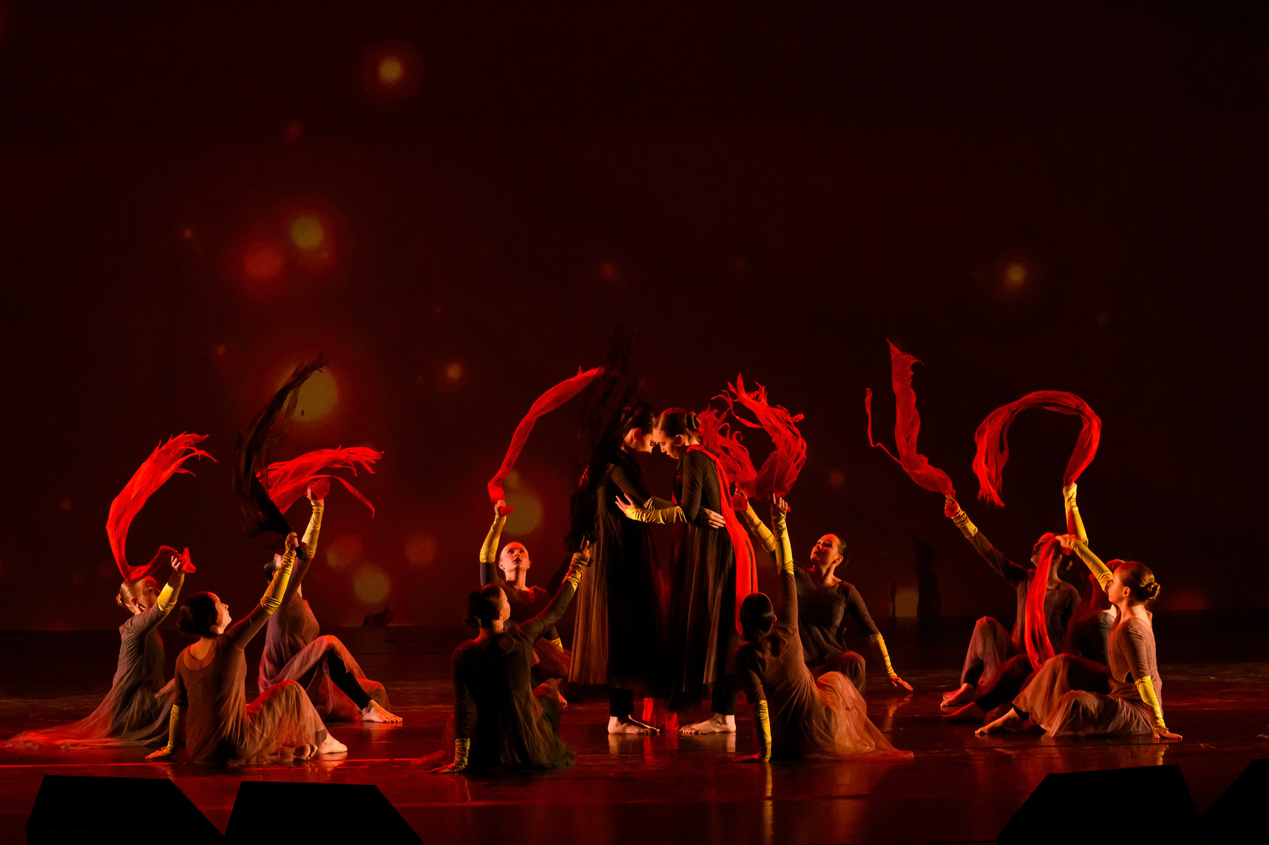 23 апреля, часть 1, БКЗ Октябрьский, г. Санкт-Петербург. Золотое яблочко