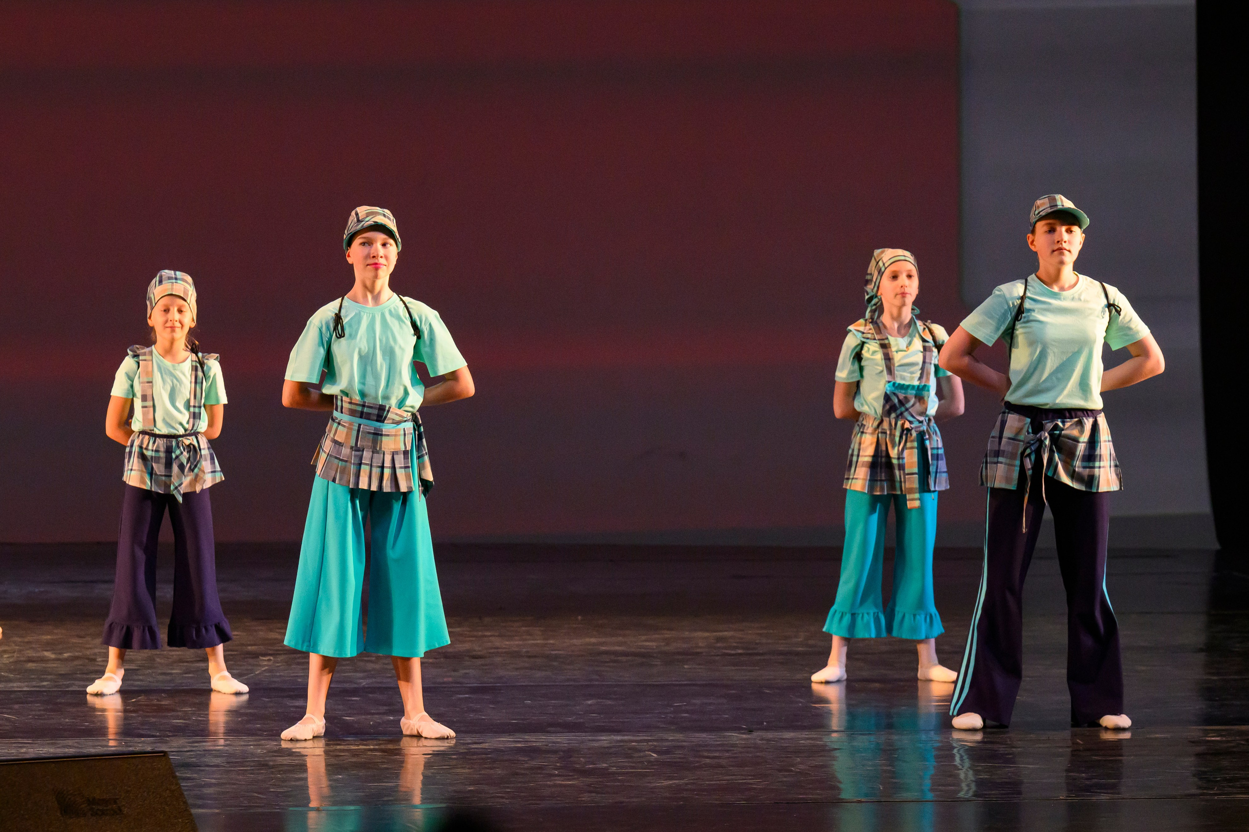 23 апреля, часть 1, БКЗ Октябрьский, г. Санкт-Петербург. Золотое яблочко