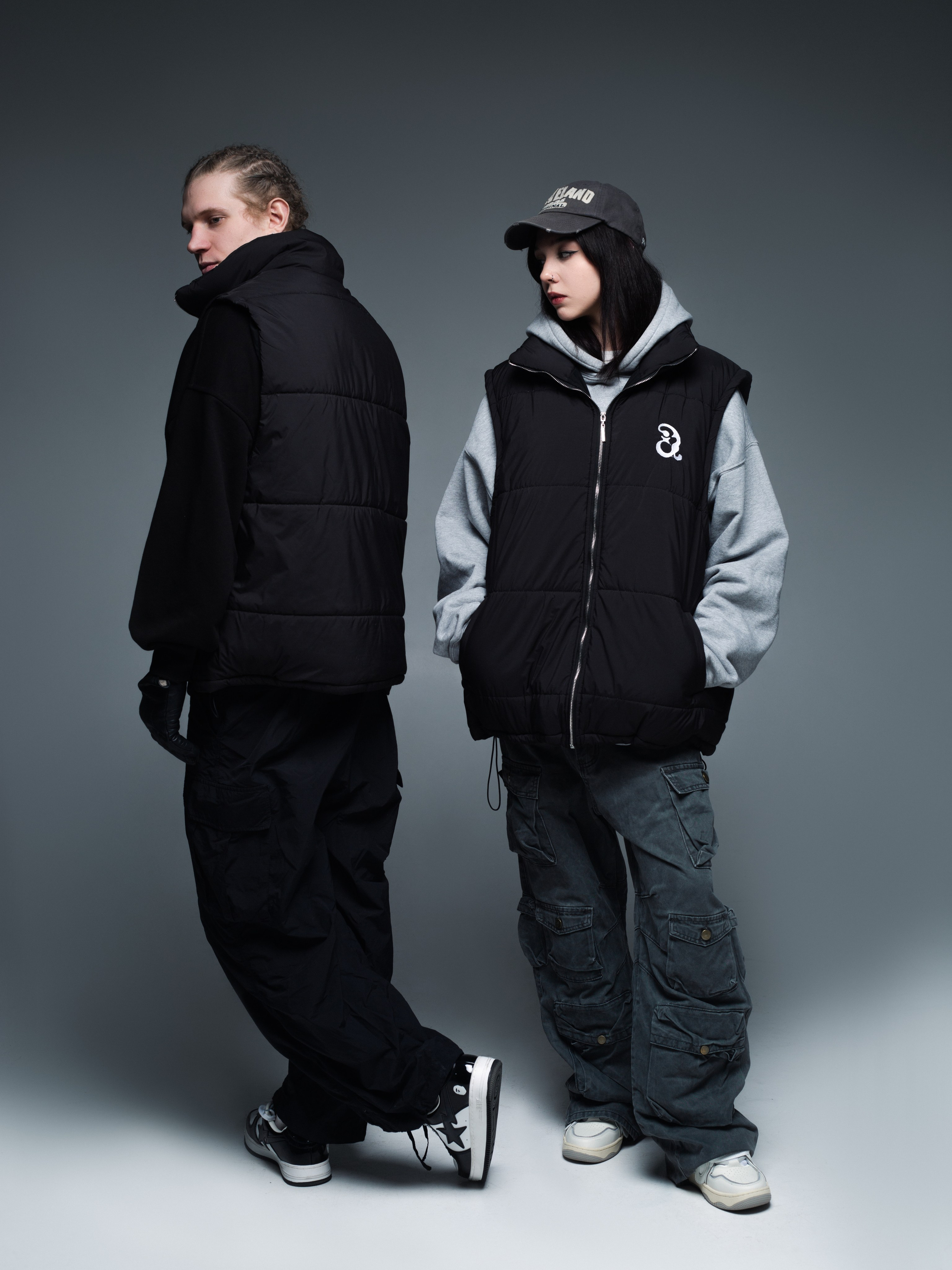 КАТАЛОГ | серый фон. RUNA production — стильные съемки для брендов