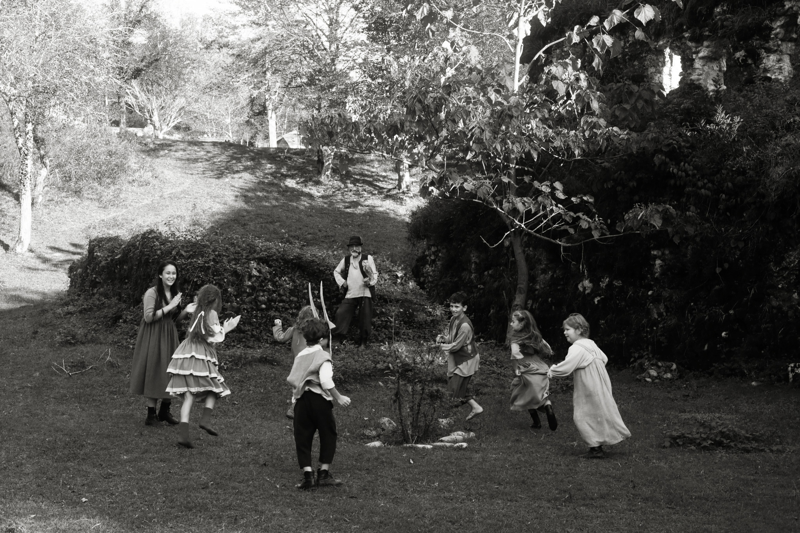 Кинематографическая съемка. Старик и дети. Ekaterina Beridze