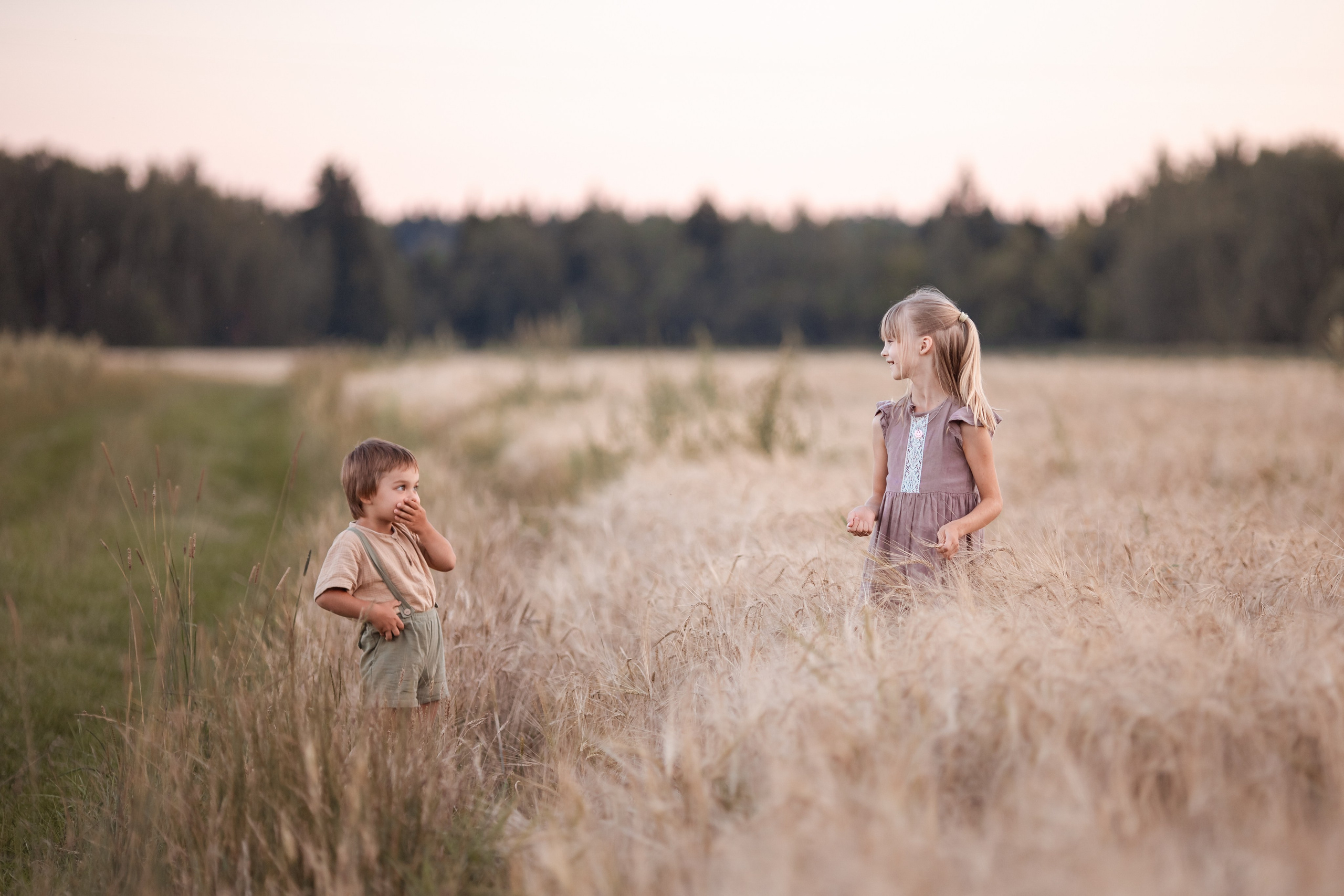 Детская фотосессия в полях | Надежда Воробьёва. Семейный и женский фотограф в Москве Надежда Воробьева