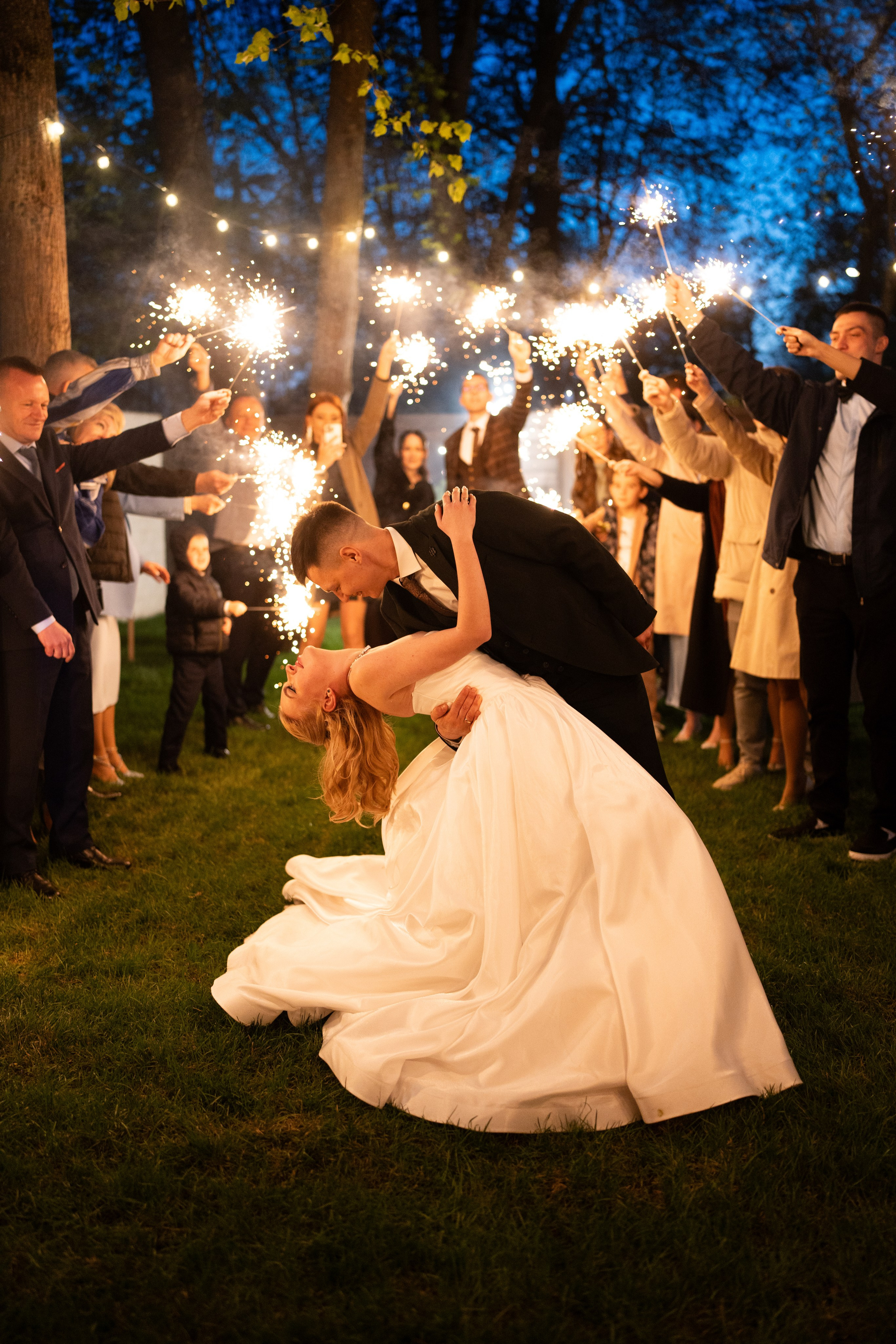 Алиса и Влад. Полный свадебный день (утро, усадьба, прогулка, выездная регистрация, банкет). Дата съемки 26.04.2025. Свадебный фотограф Москва