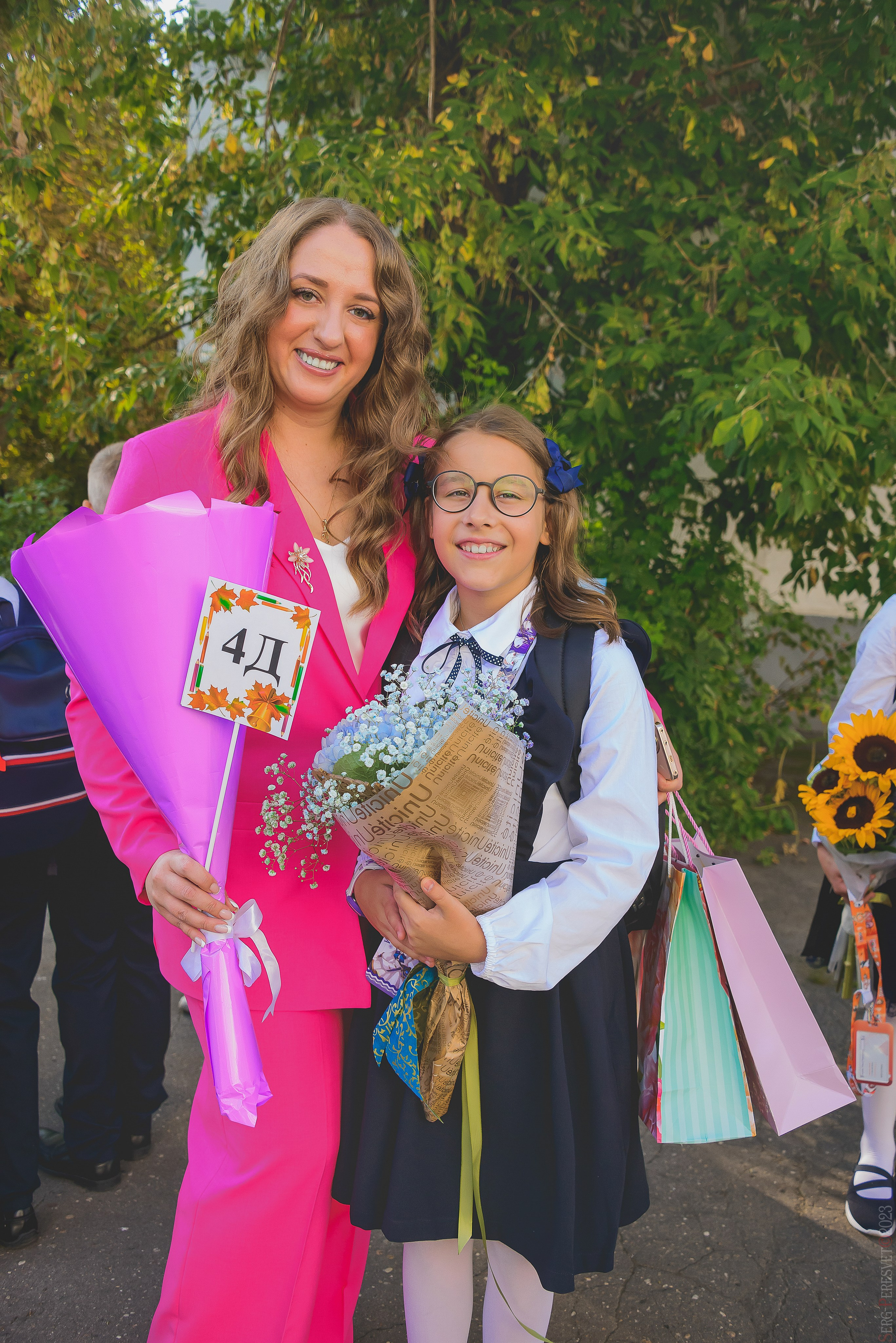 Фотосъемка на 1 сентября в школу, детский сад, фотограф Пересвет. Ваш фотограф на праздник в Москве, Раменском, Жуковском, Люберцах