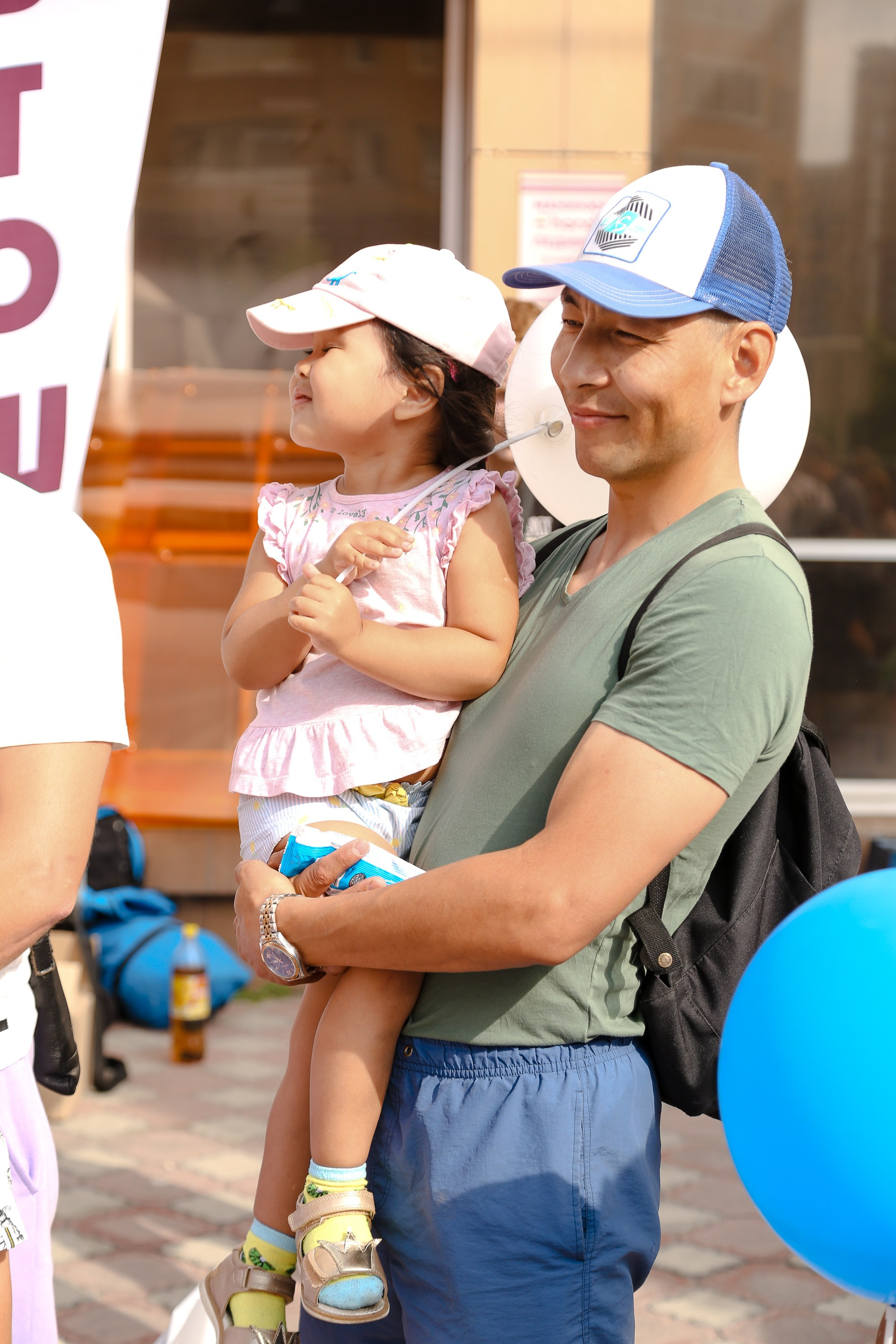 Уличная презентация автошколы. Портретный и репортажный фотограф. Мыльников Илья