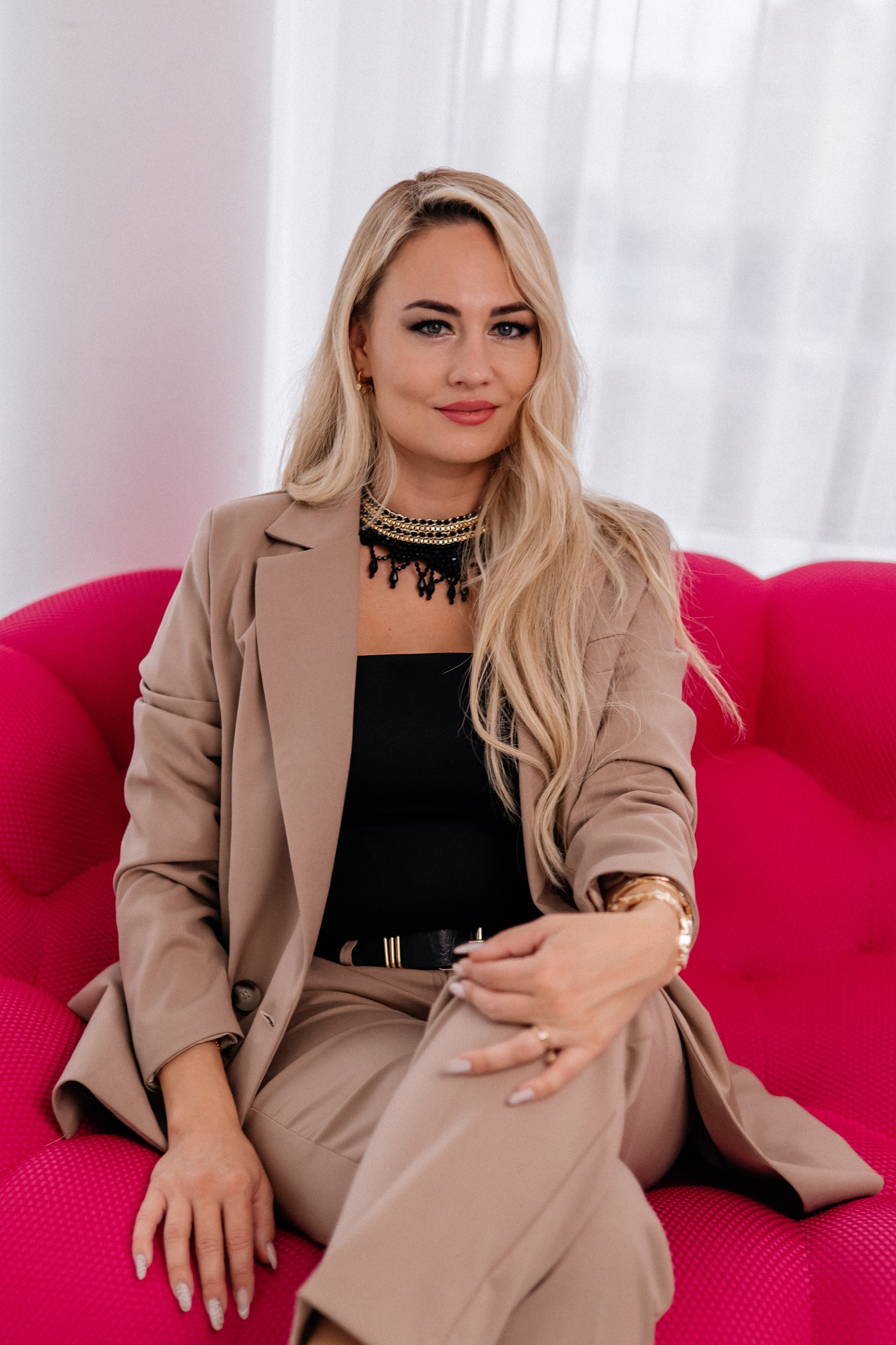 Мастера по наращиванию волос. Светлана Ванцлав — фотограф Минск, Беларусь