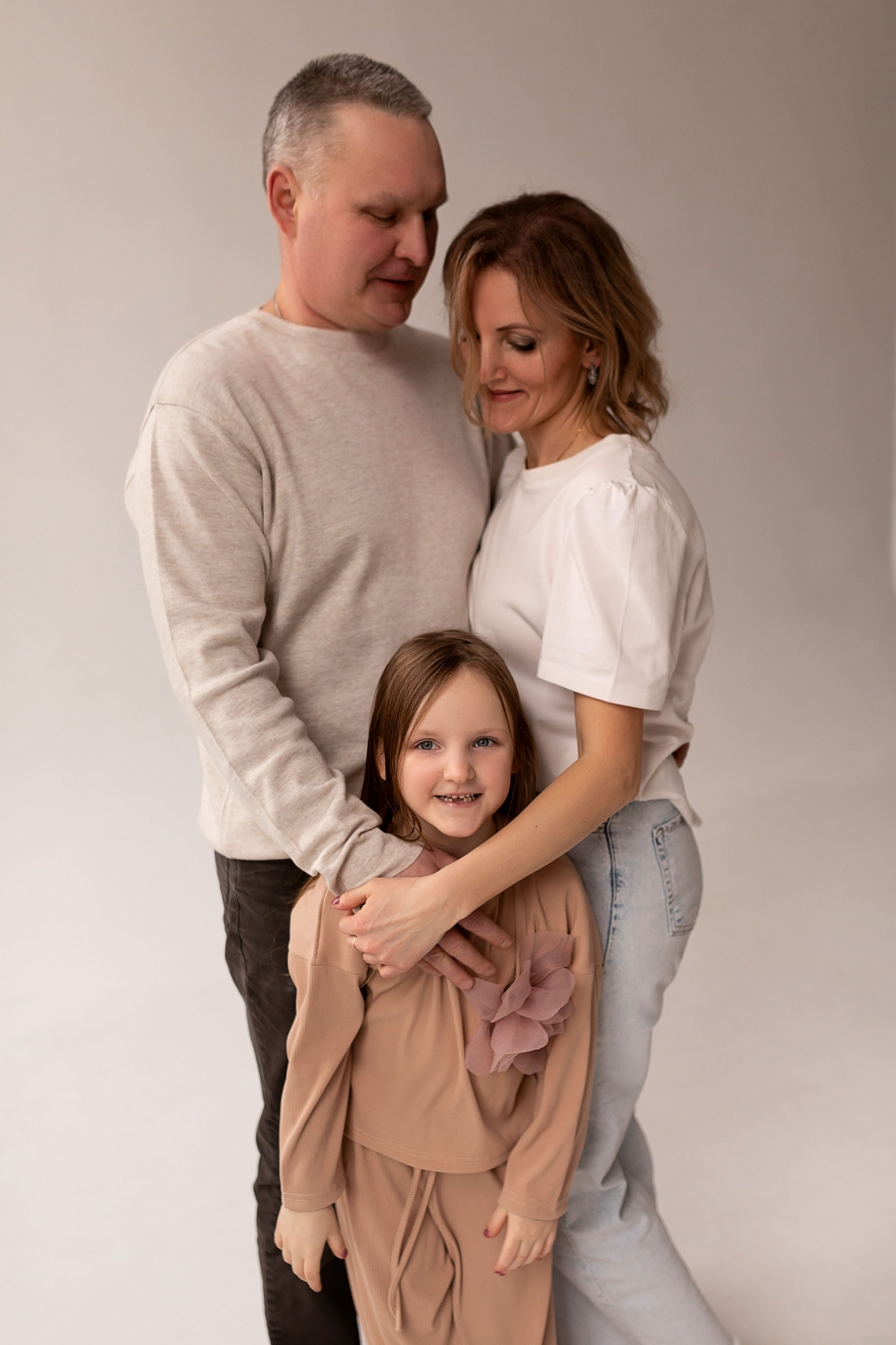 Сергей, Марина, Маша. Главная