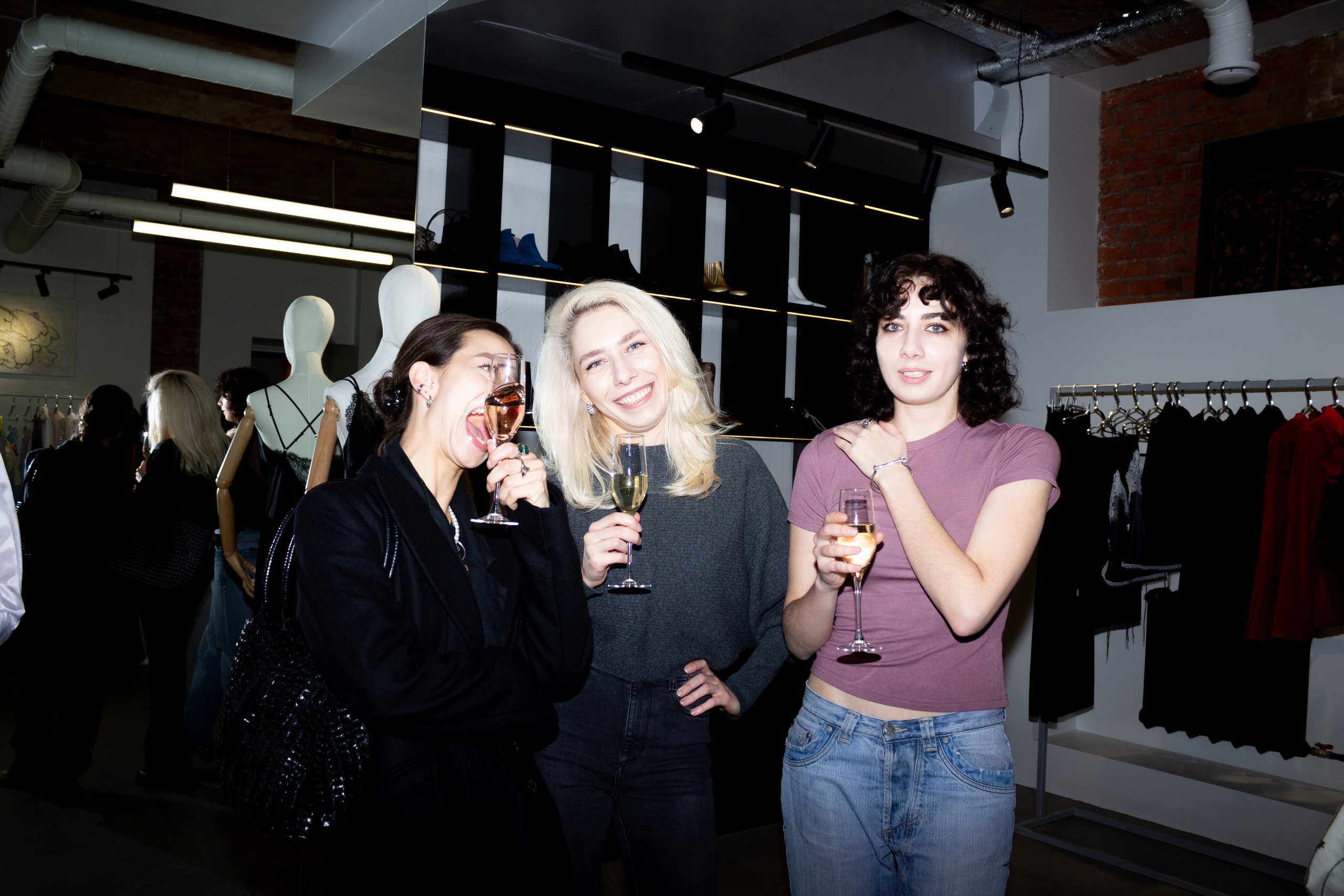 Вернисаж Таро Анонс & Make Me Happy. Крылов Кирилл Фотограф Москва