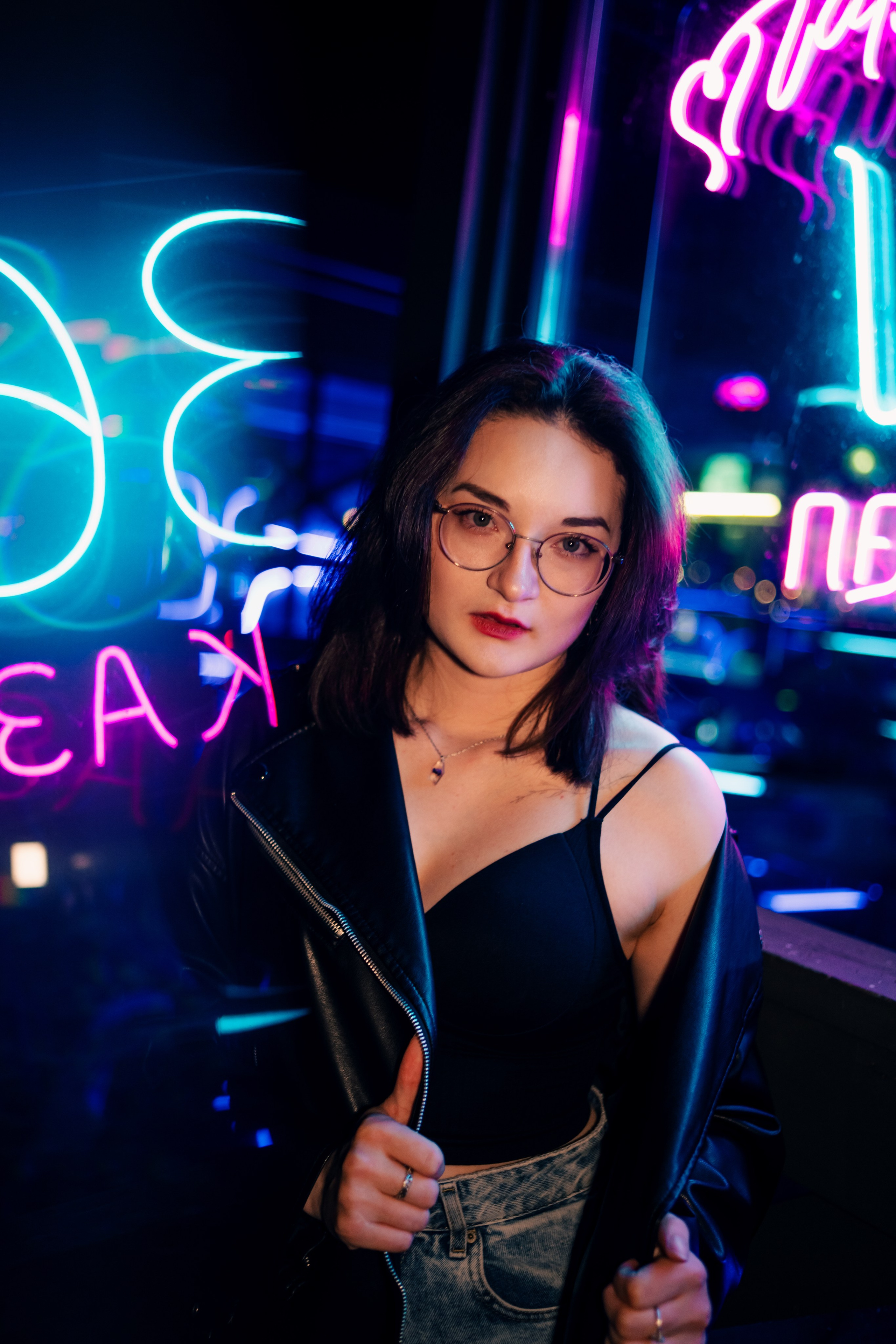 Юля | Палитра неоновых огней. Felixtones