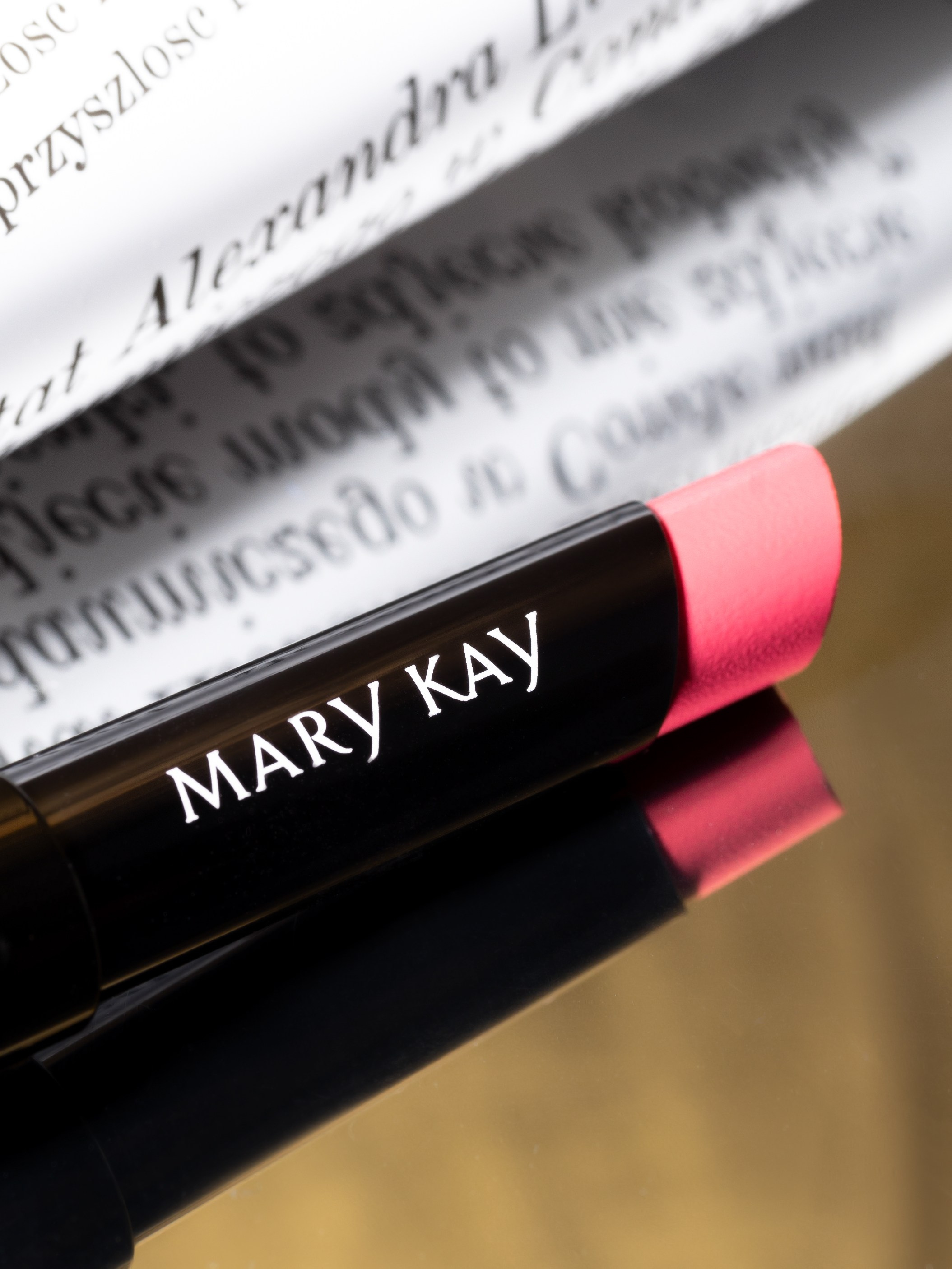 Mary Kay. IDeAI studio