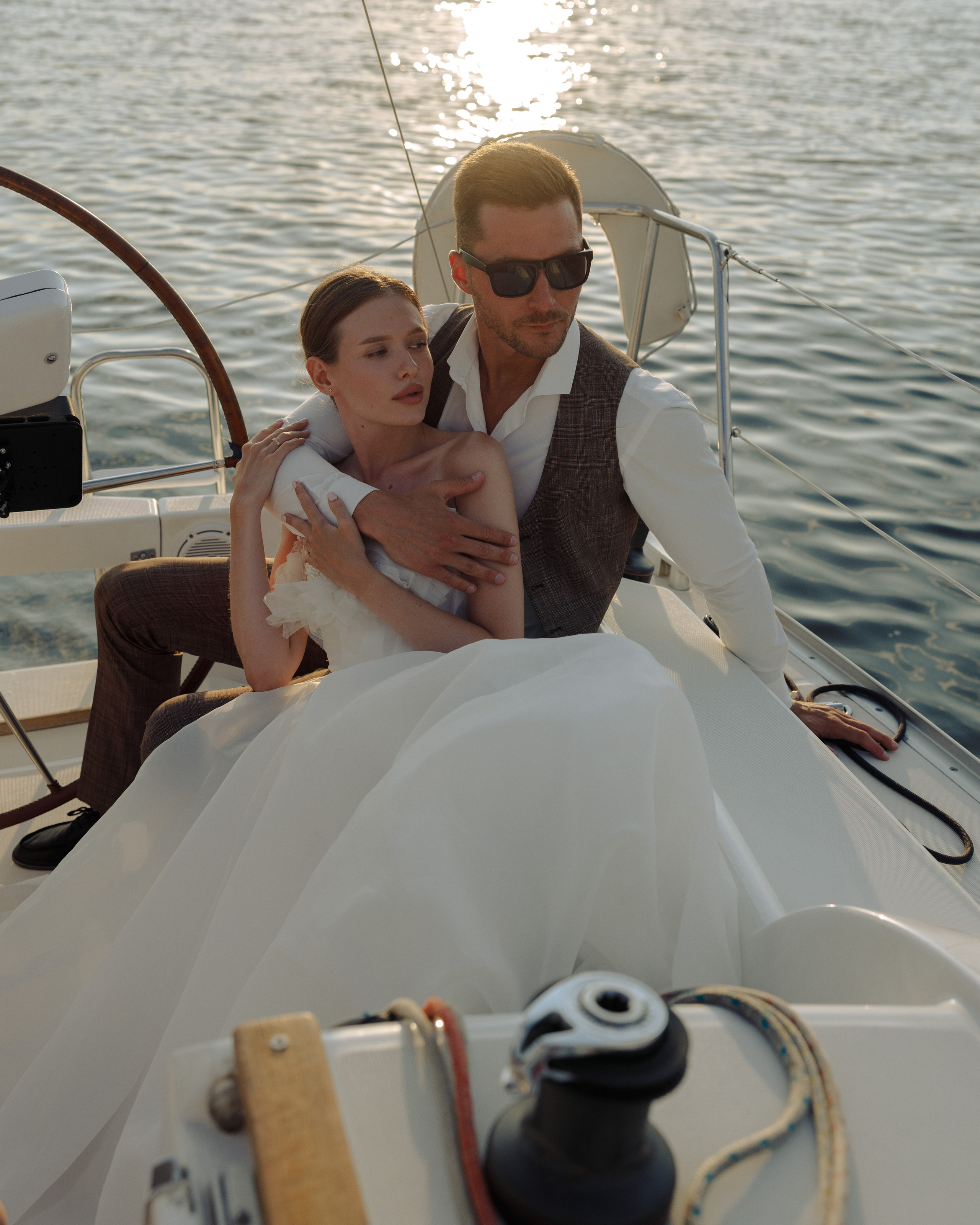 Свадебная фотосессия на яхте. Фотограф, ретушёр в Москве