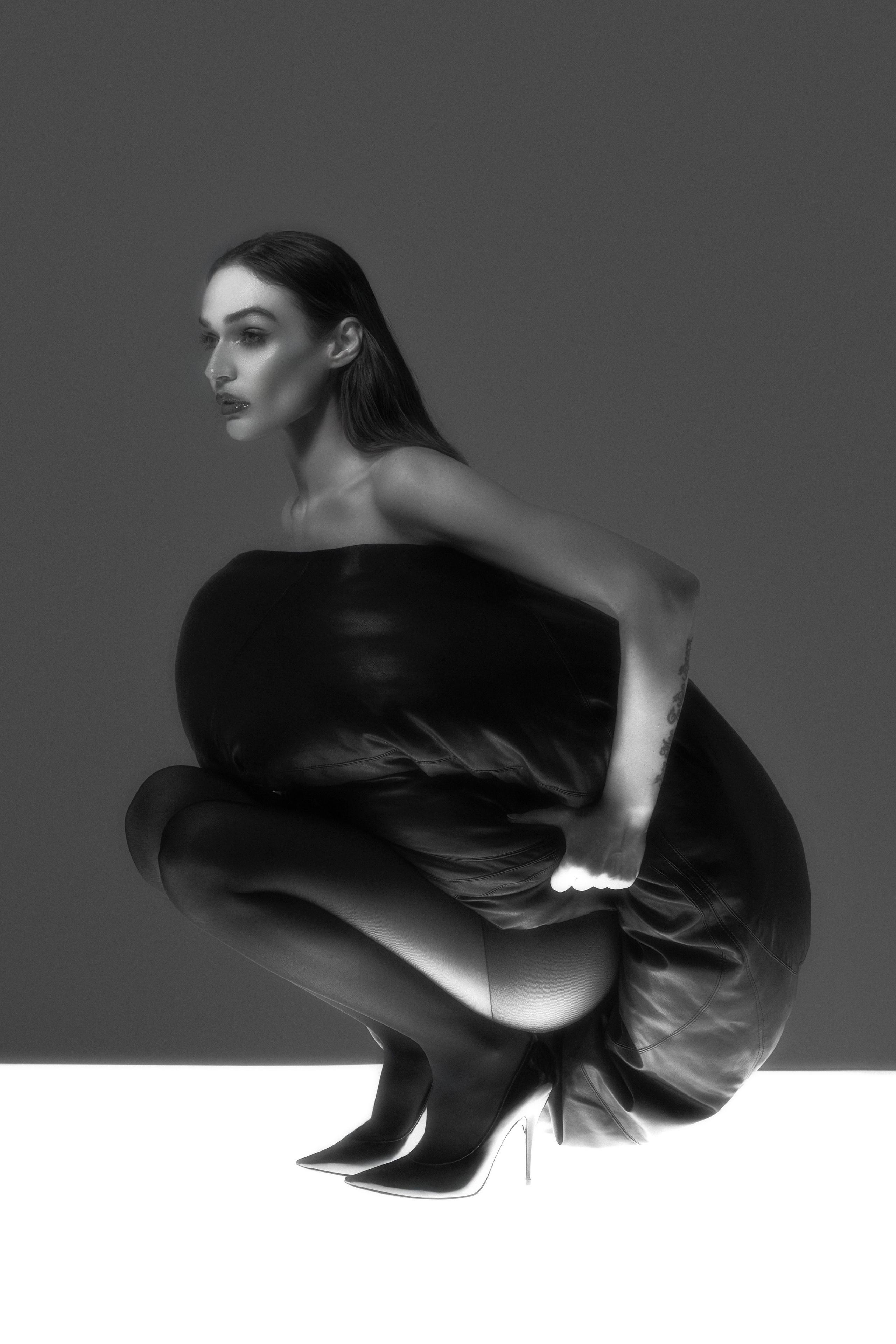 Alena Vodonaeva. Jonyiti