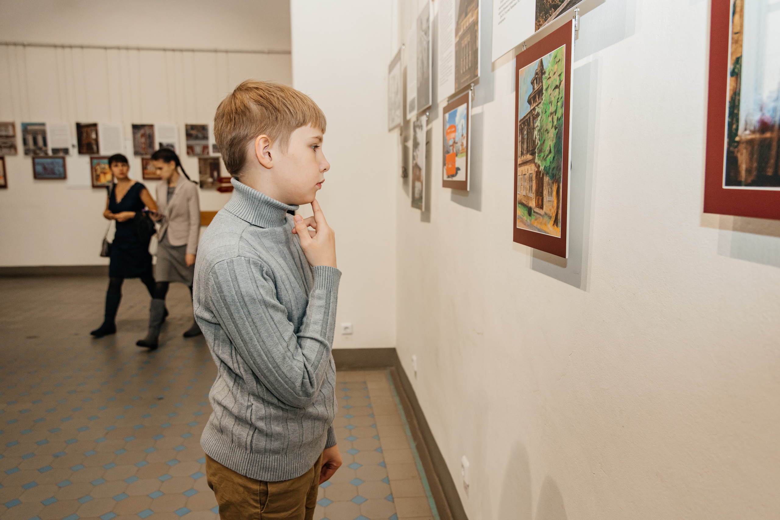 Открытие выставки в Рыбинском музее. ФОТОИСТОРИЯ. УСКОЛЬЗАЮЩАЯ КРАСОТА В ДЕТАЛЯХ