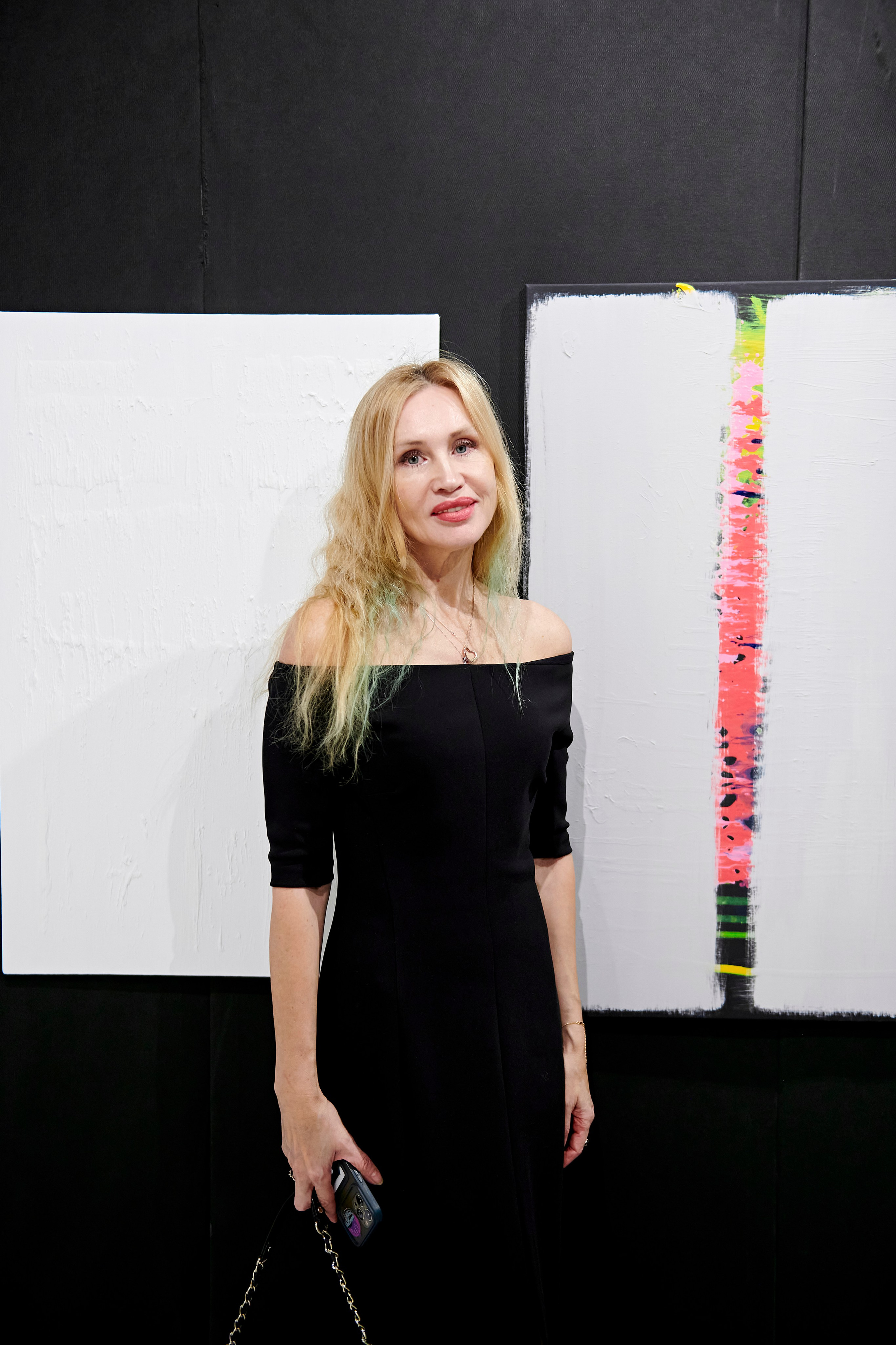 The Holst. Выставка Юлии Остапенко. Фотограф Постольник Дарья