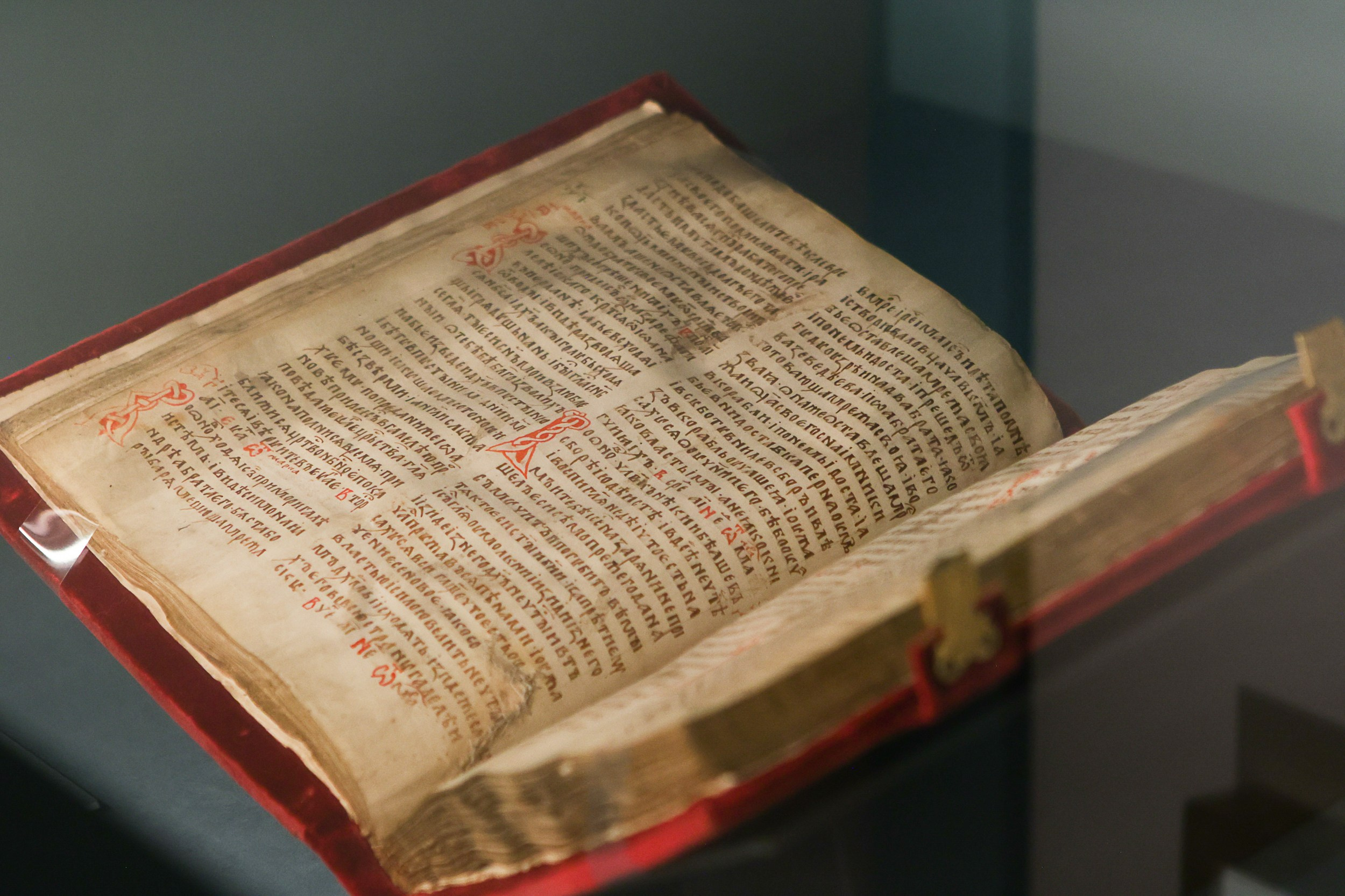 Кремль. Любители родной истории. Репортажный, архитектурный, театральный и файн-арт фотограф Лена Мельникова в Москве