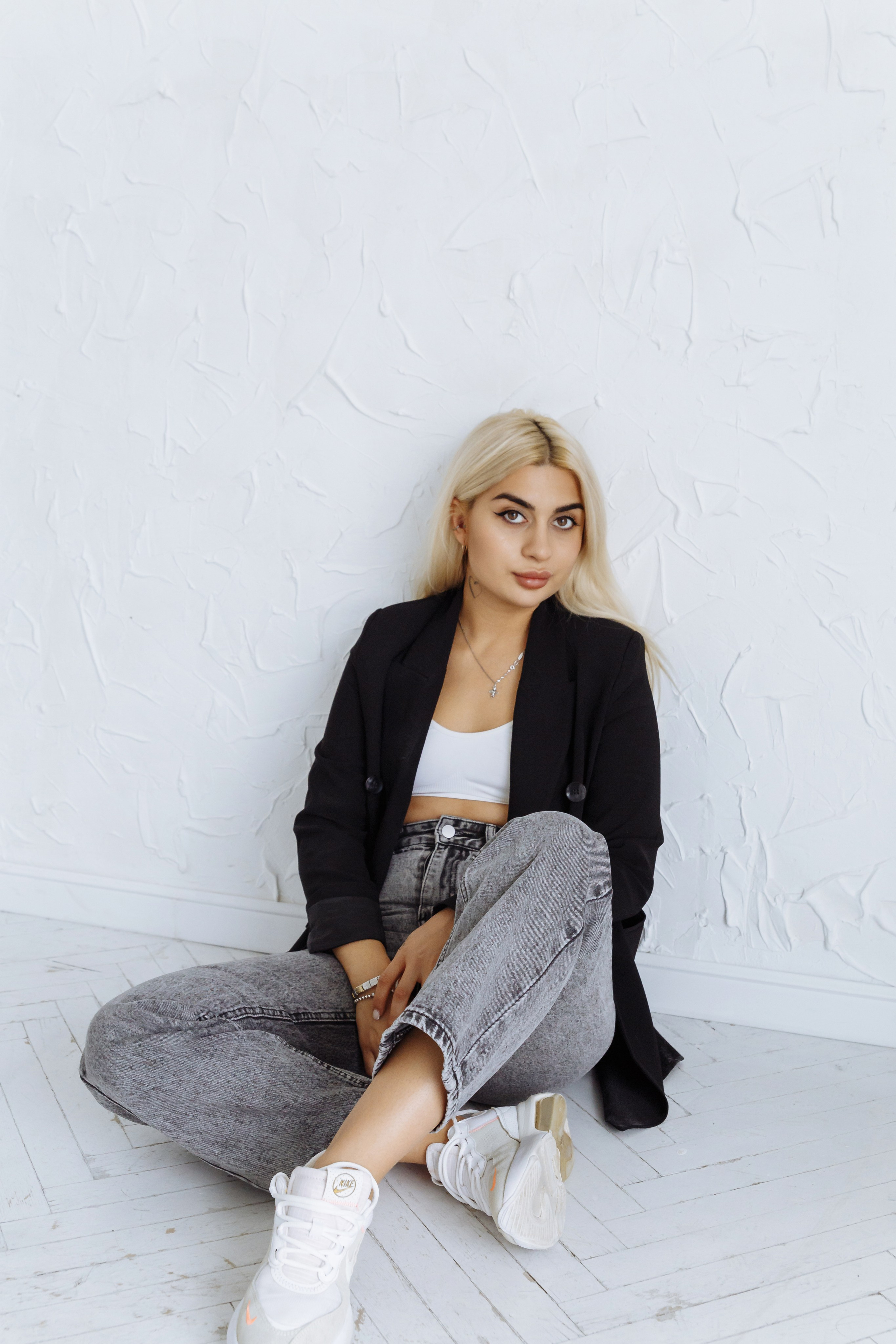 Сабина в студии. Событийный фотограф Максим Бескоровайновнов