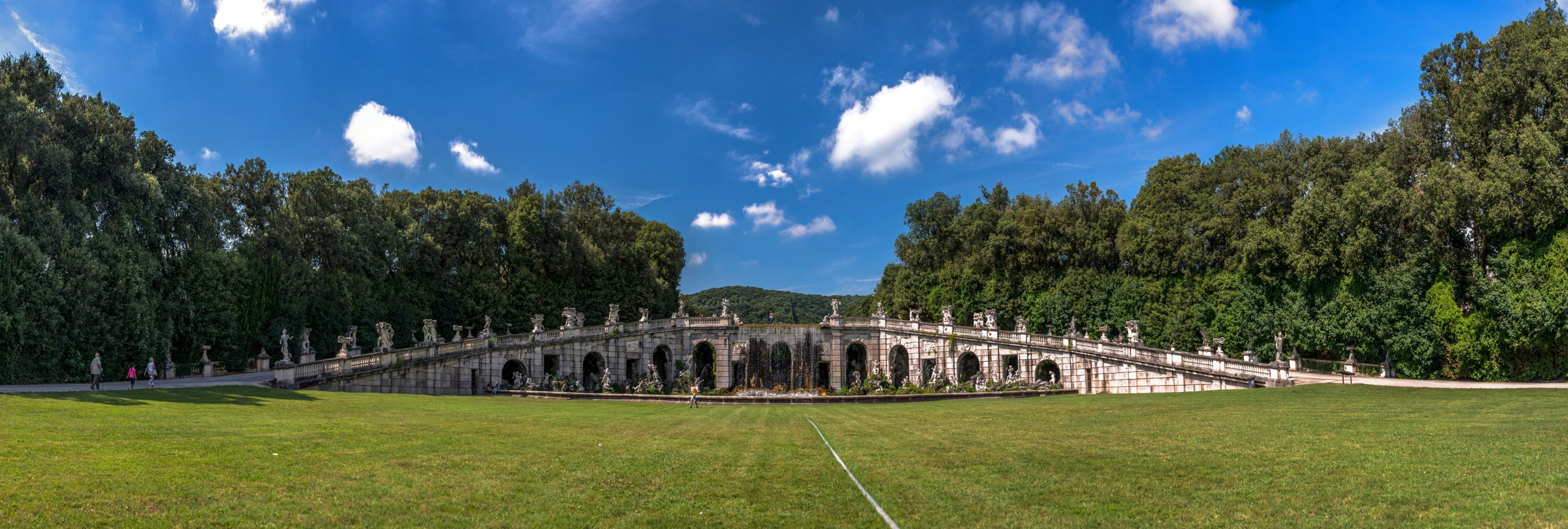 Италия Кампания Казерта. Фотограф Лара Кучина
