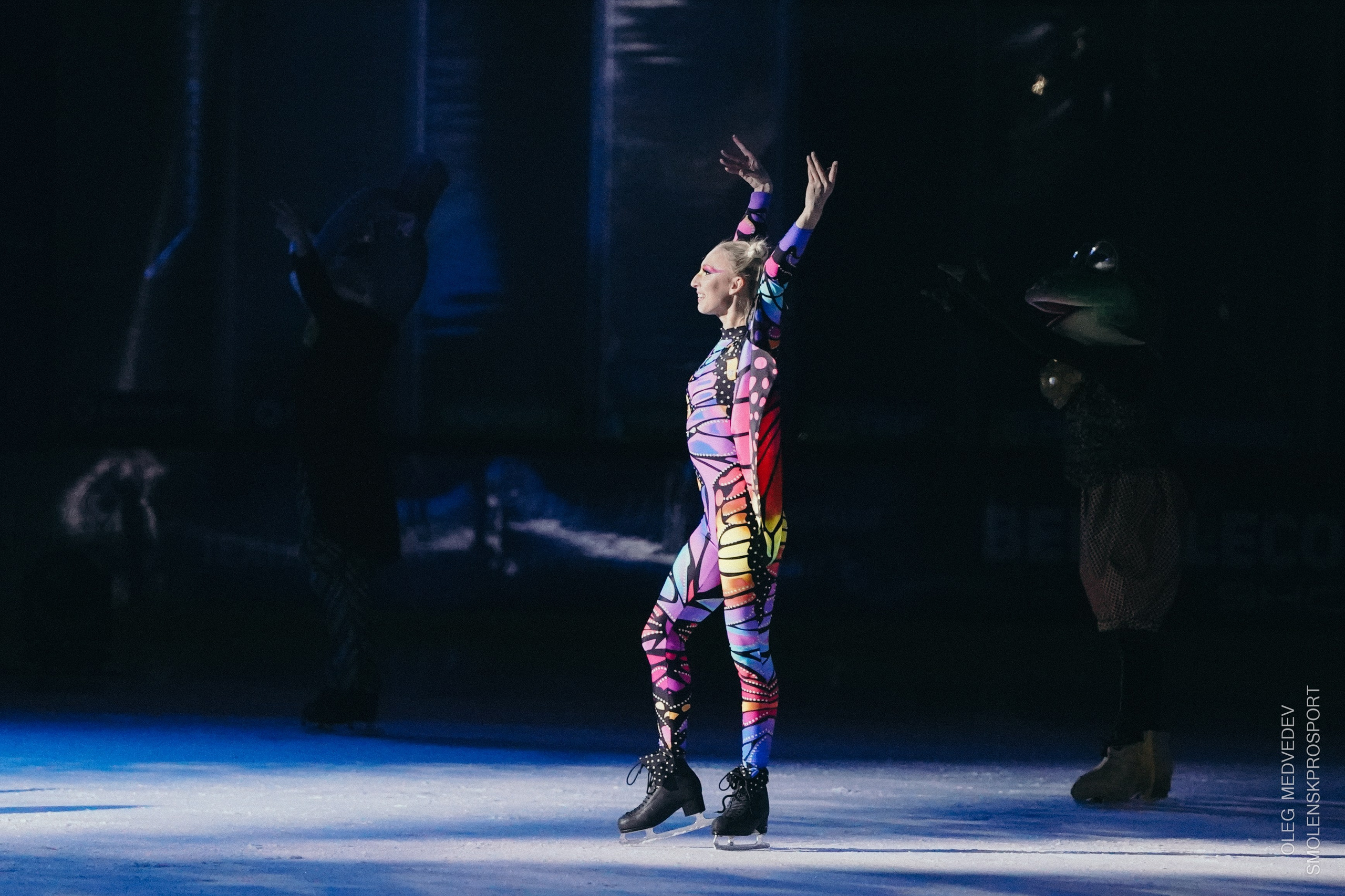 Алиса в стране чудес шоу на льду. Спортивный фотограф Олег Медведев | prosport67 | Смоленск