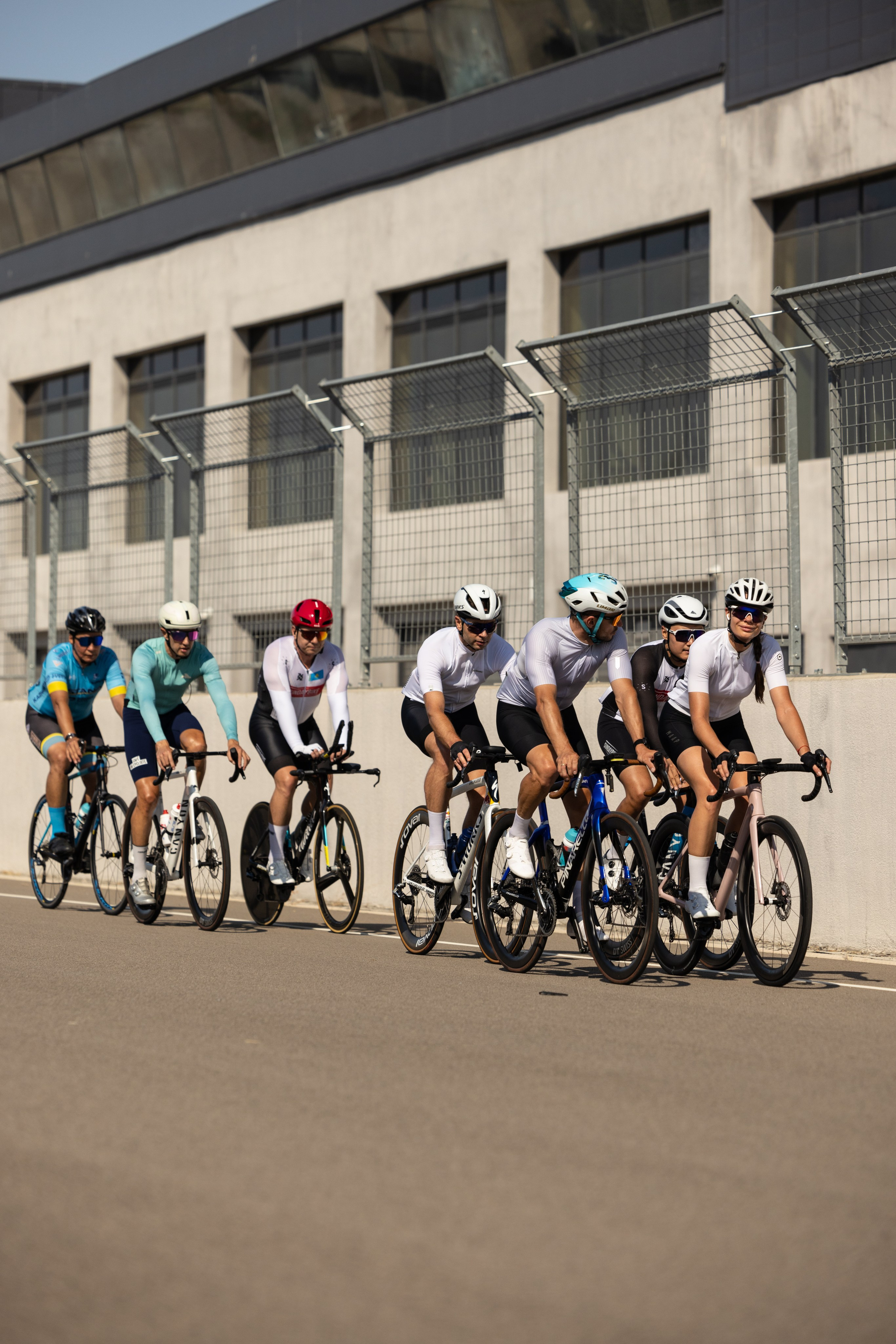 SUNDAYBIKE. Кристина Шнайдер репортажный фотограф Алматы