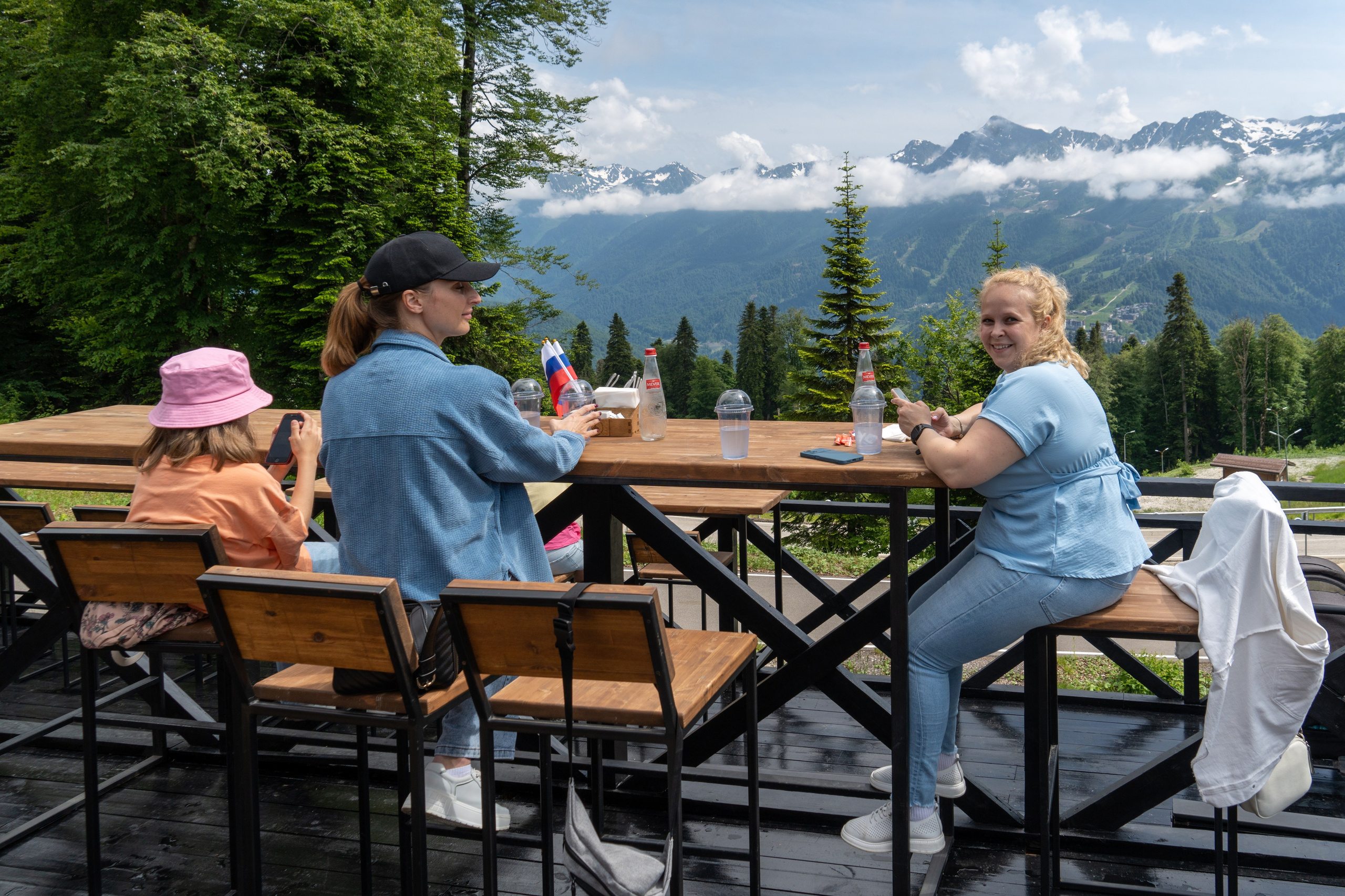 День России на курорте Газпром 2023. Репортажный фотограф в Красной Поляне и Сочи Павлюченко Екатерина