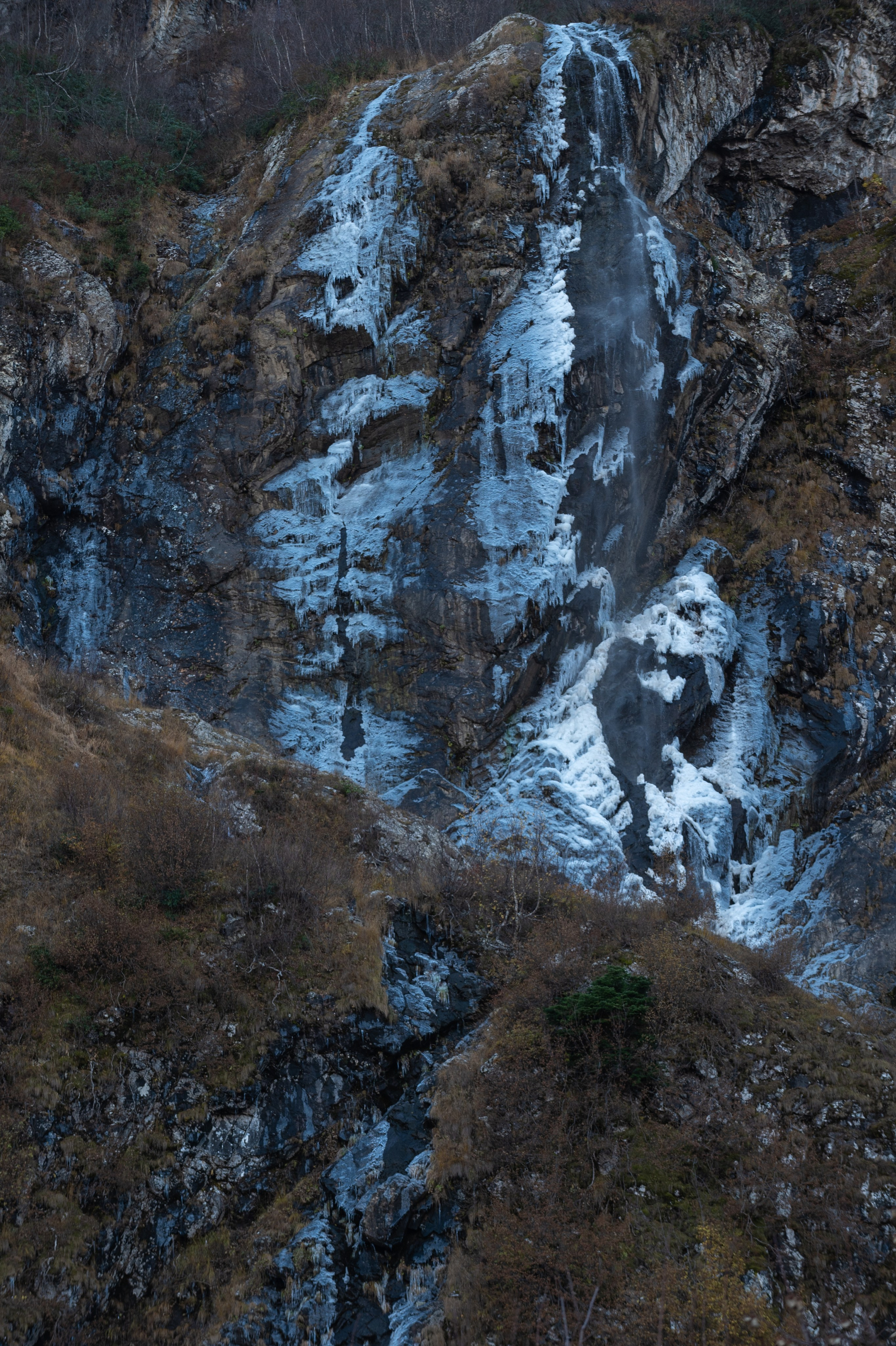Mice мероприятие — прогулка на водопад Поликаря на курорте Красная Поляна. Репортажный фотограф в Красной Поляне и Сочи Павлюченко Екатерина