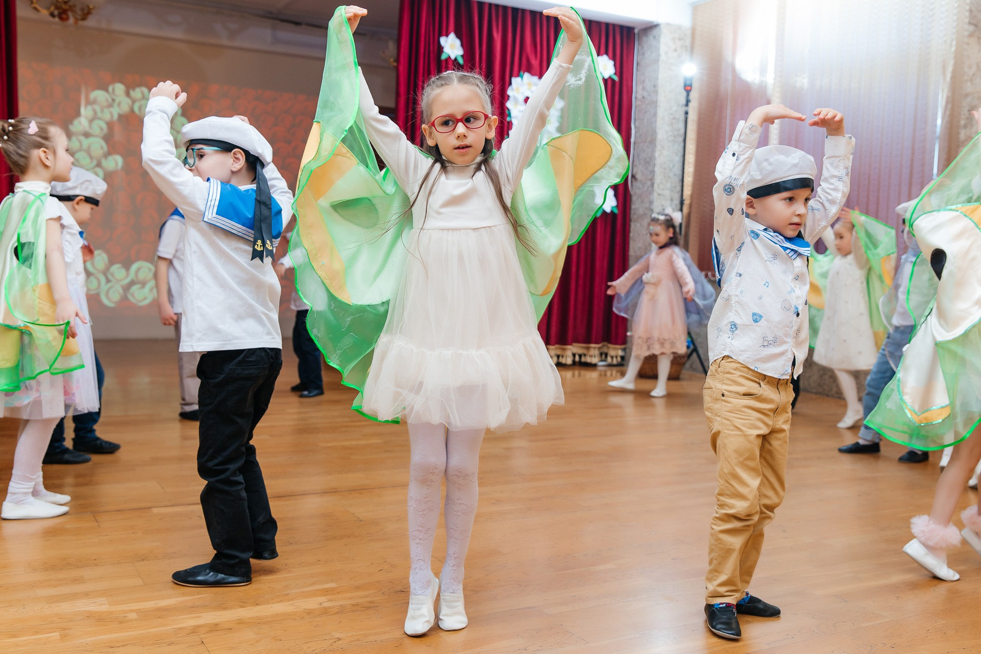 Детский сад № 93 — Утренник (10.03.2023). Свадебный и семейный фотограф Крамар Наталья