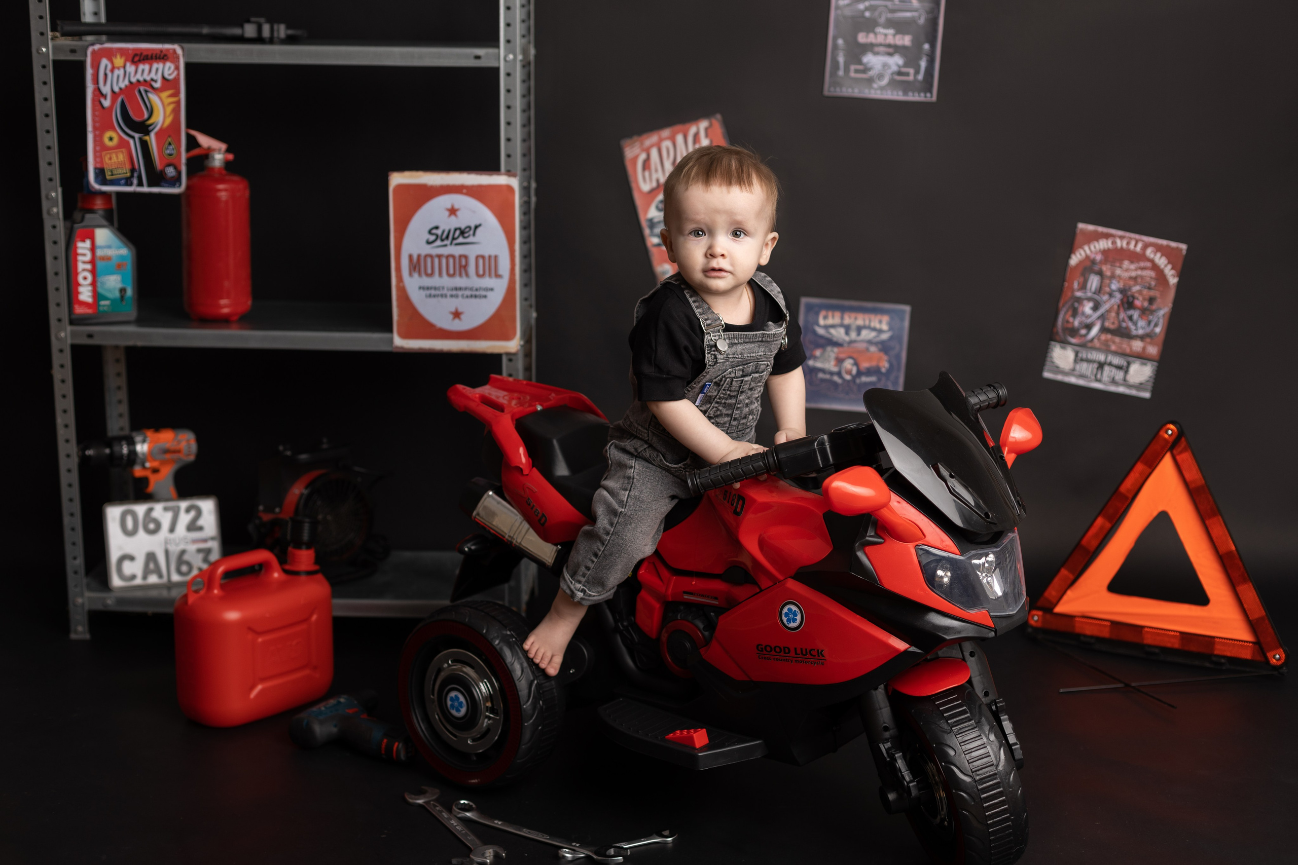 Фотопроект «Гараж». Фотограф новорожденных, детский фотограф в г. Оренбурге Екатерина Козлова