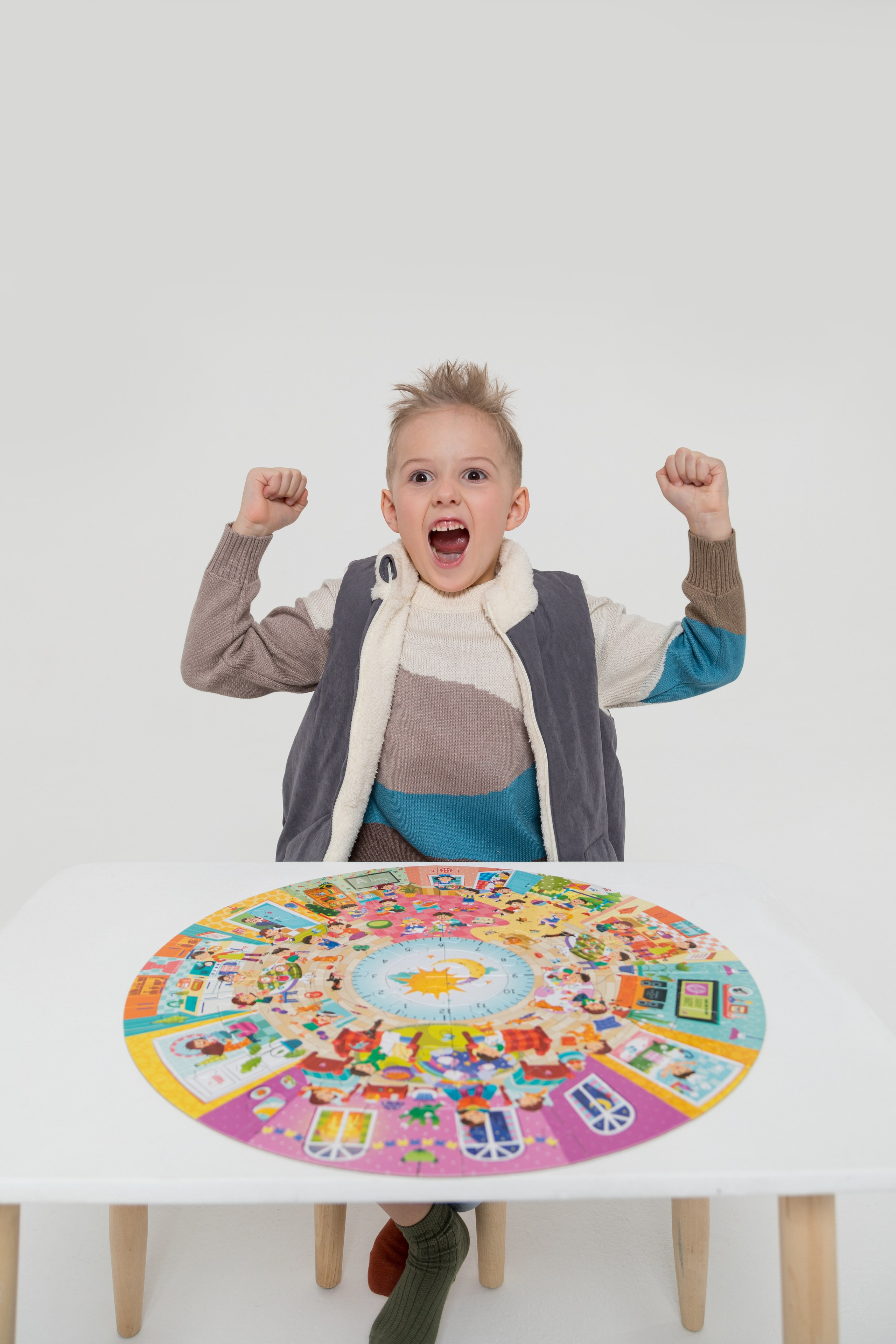 Имиджевая и каталожная съёмка для бренда детских пазлов. Детский и контент фотограф Надя Волкова Санкт-Петербург