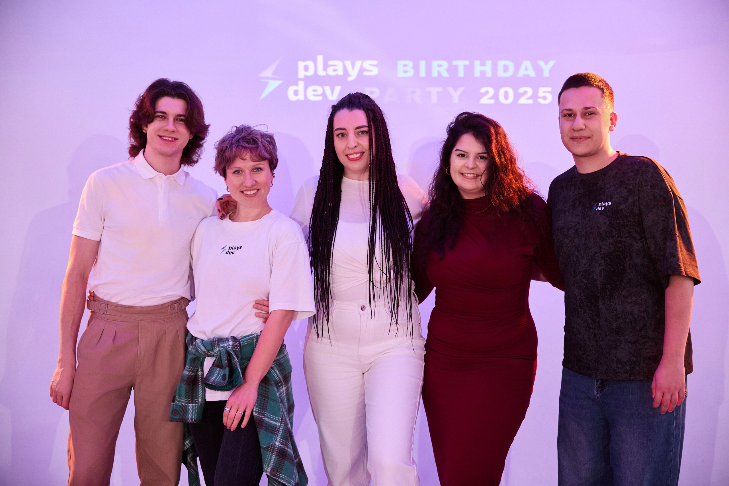 ДР PlayDevs. Свадебная, репортажная фотосъемка и видеосъемка в Минске. Илья и Юлия Ширмановы. Фотограф | Видеограф | Минск