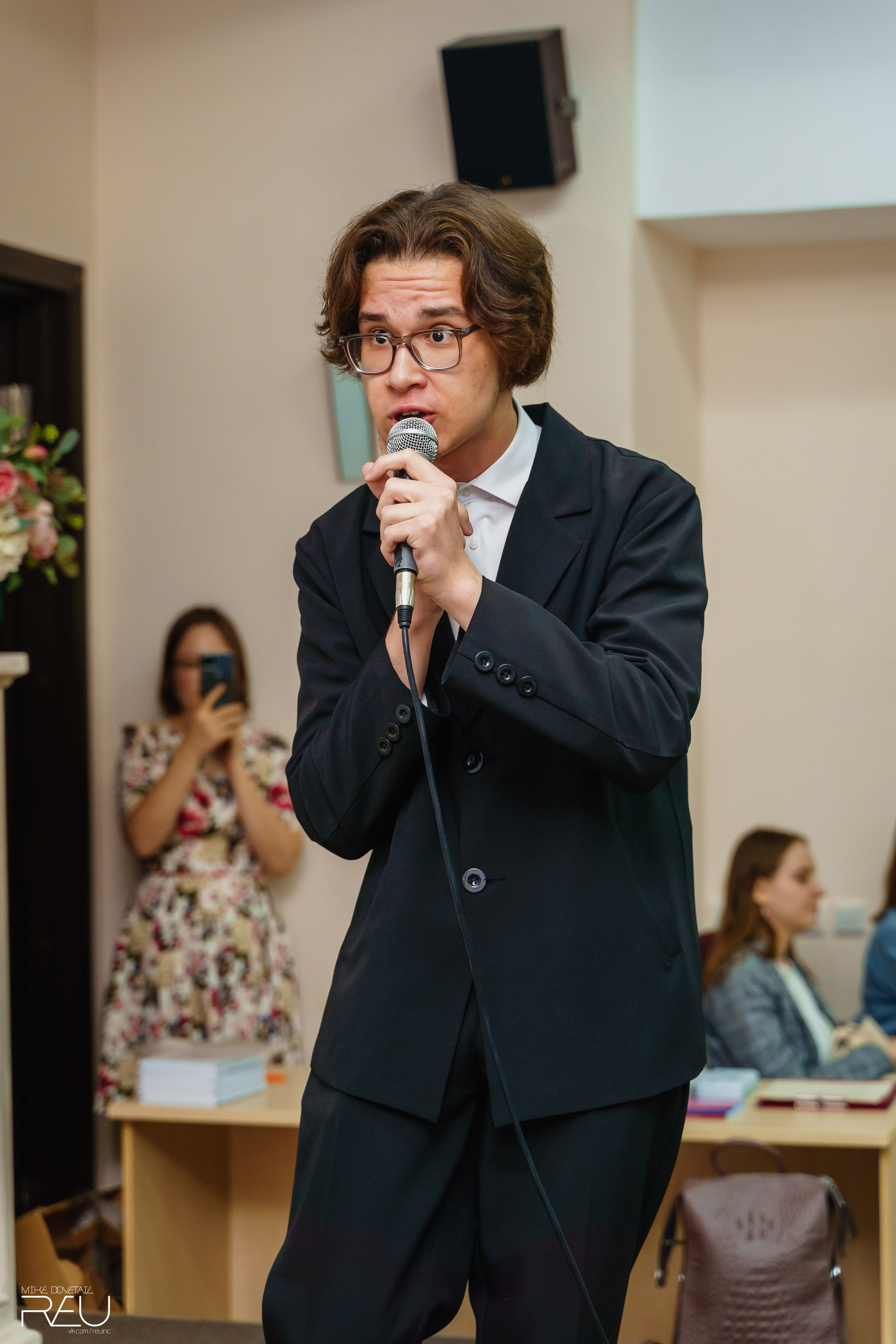 ВЫПУСКНОЙ ШКОЛЫ «Язык Для Успеха» 2023. Mike Dovetail | Портретный и репортажный фотограф