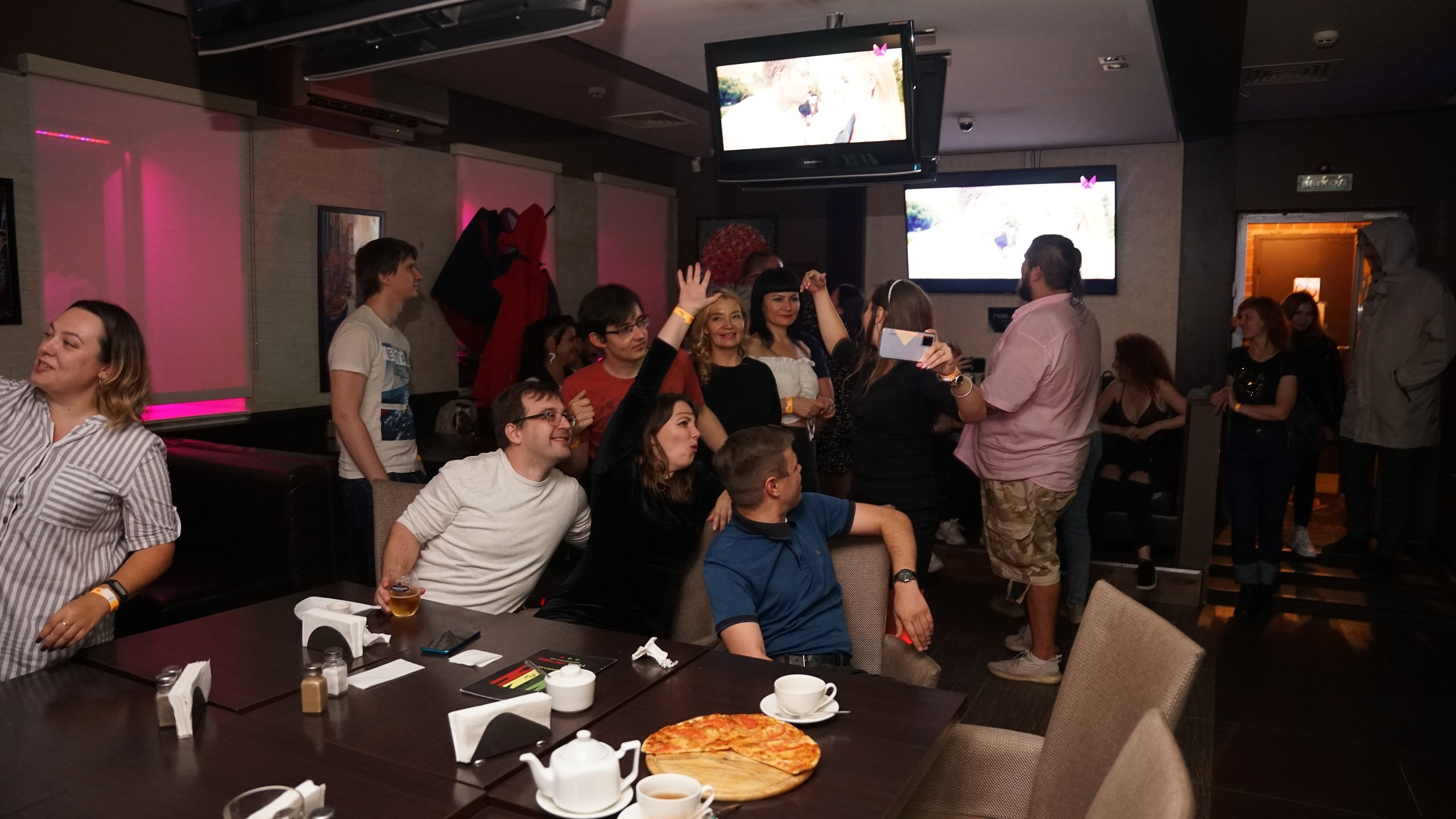 «И снова…» Клубная вечеринка | 03.09.22. Галерея Фантим