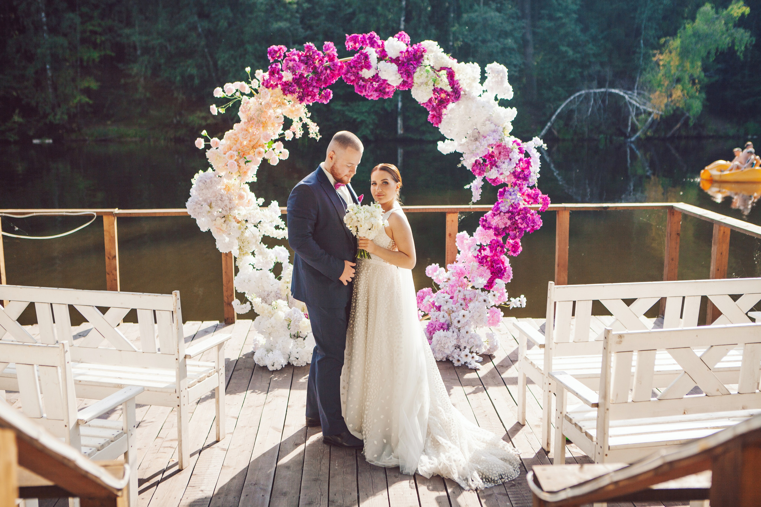 Свадебная фотосессия в отеле hartwell hotel и на патриарших прудах. Фотограф Ольга Ефремова