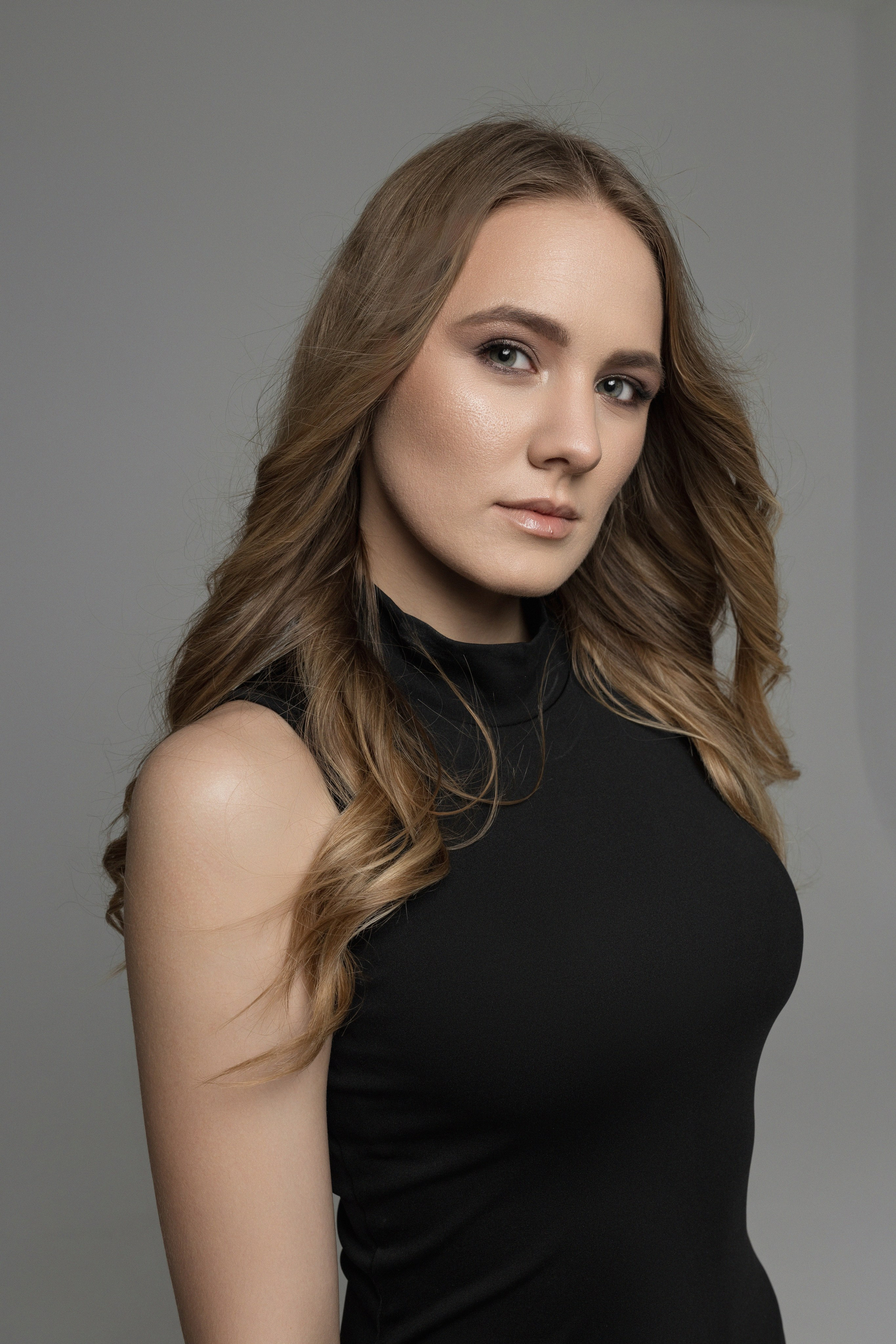 Семейная фотосессия в студии. Анастасия Безуглова- свадебный фотограф в Таганроге