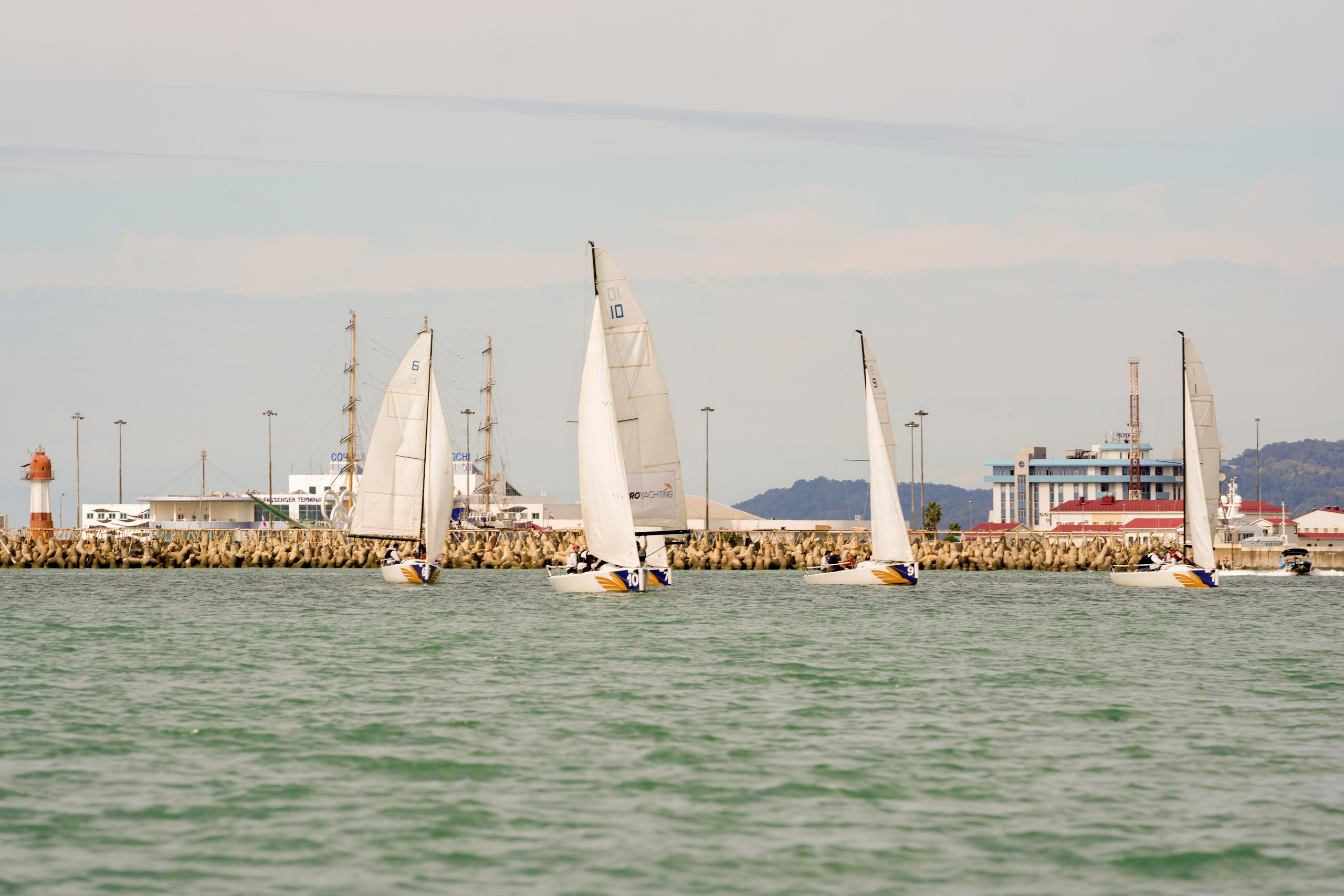 Яхтенная регата для компании Агрегатка. Репортажный фотограф в Красной Поляне и Сочи Павлюченко Екатерина