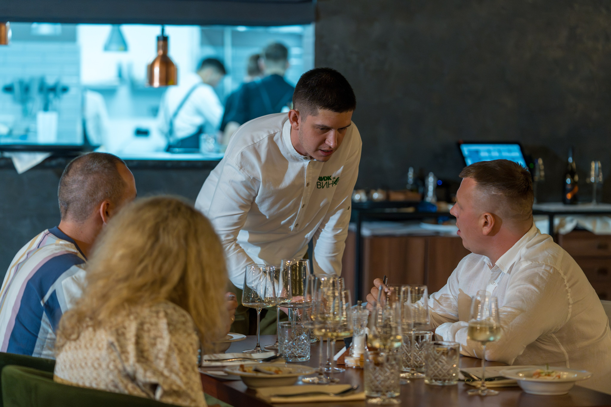 Гастрономический ужин «Лесная Италия» с Мирко Дзаго в ресторане RiverSide. Репортажный фотограф в Красной Поляне и Сочи Павлюченко Екатерина