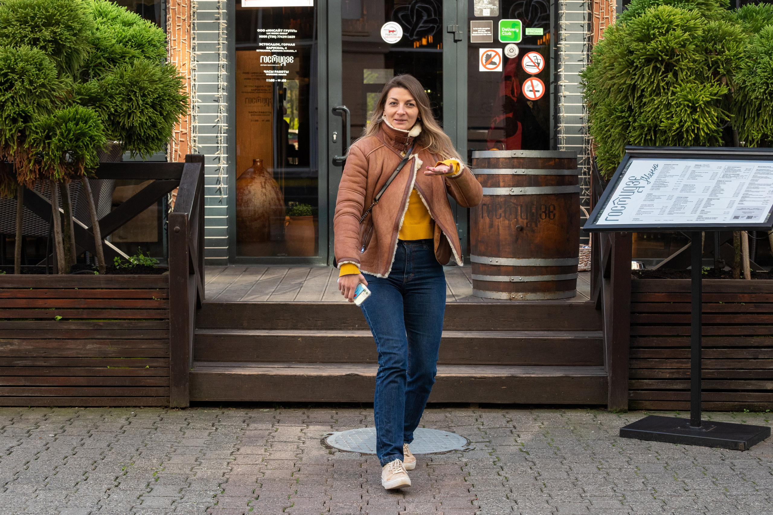 Mice мероприятие — прогулка на водопад Поликаря на курорте Красная Поляна. Репортажный фотограф в Красной Поляне и Сочи Павлюченко Екатерина