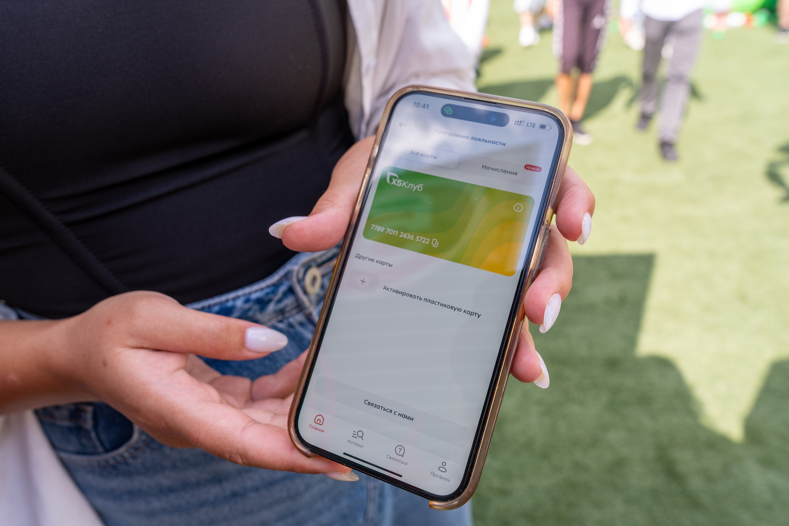 Фотоотчет партнеской интеграции для сети «Пятерочка» на фестивале «Grounded». Репортажный фотограф в Красной Поляне и Сочи Павлюченко Екатерина