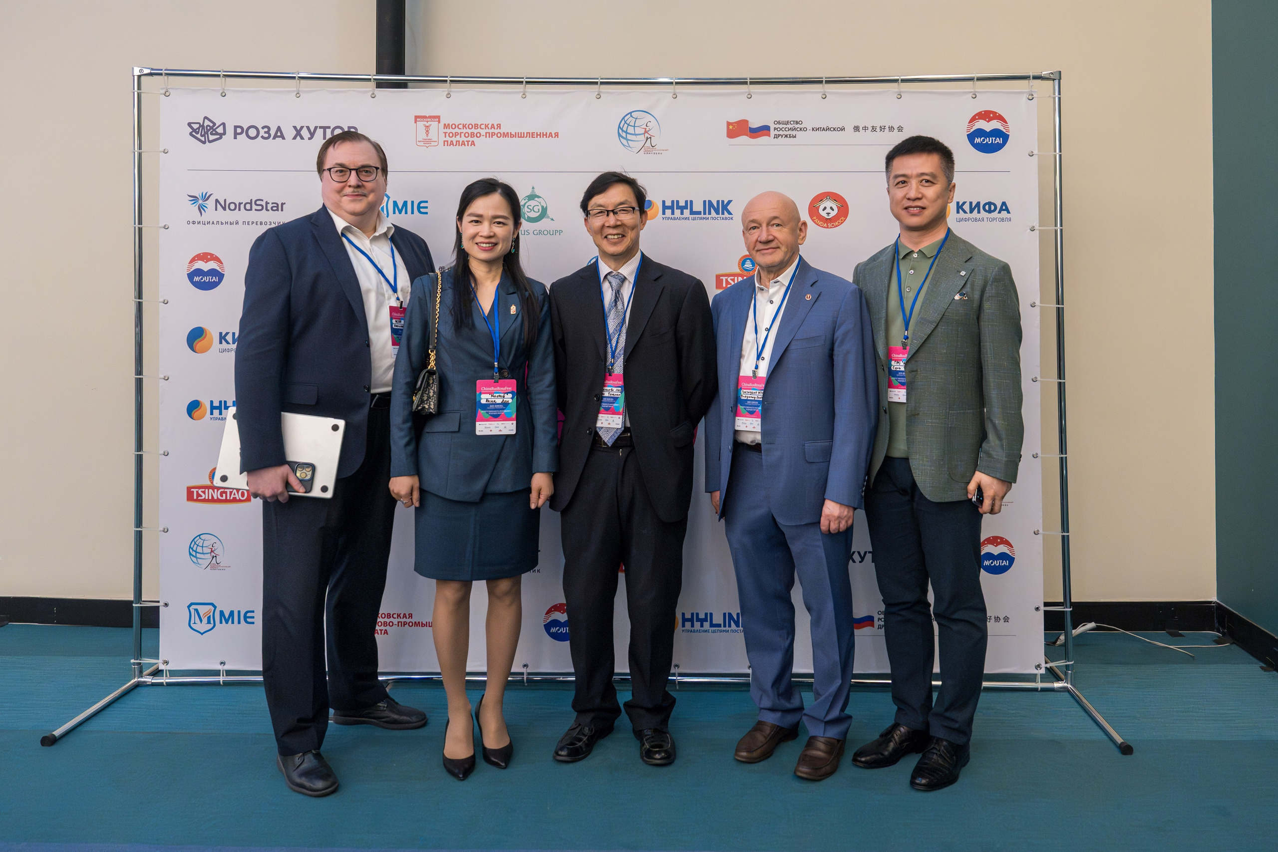 ChinaRosaFest 2024. Репортажный фотограф в Красной Поляне и Сочи Павлюченко Екатерина