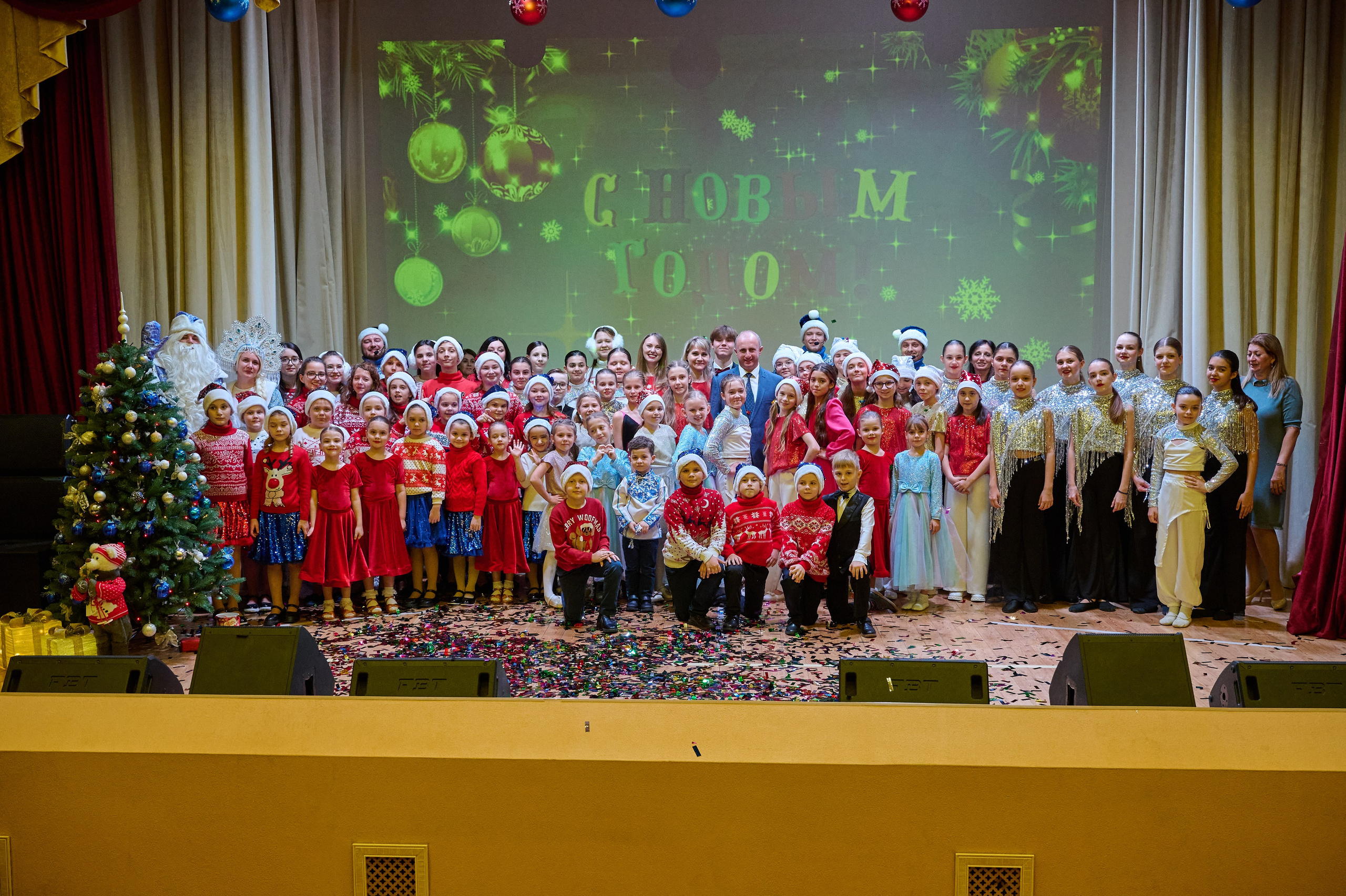 Новогодний концерт. Жизнь курорта Кабардинка в фотографиях