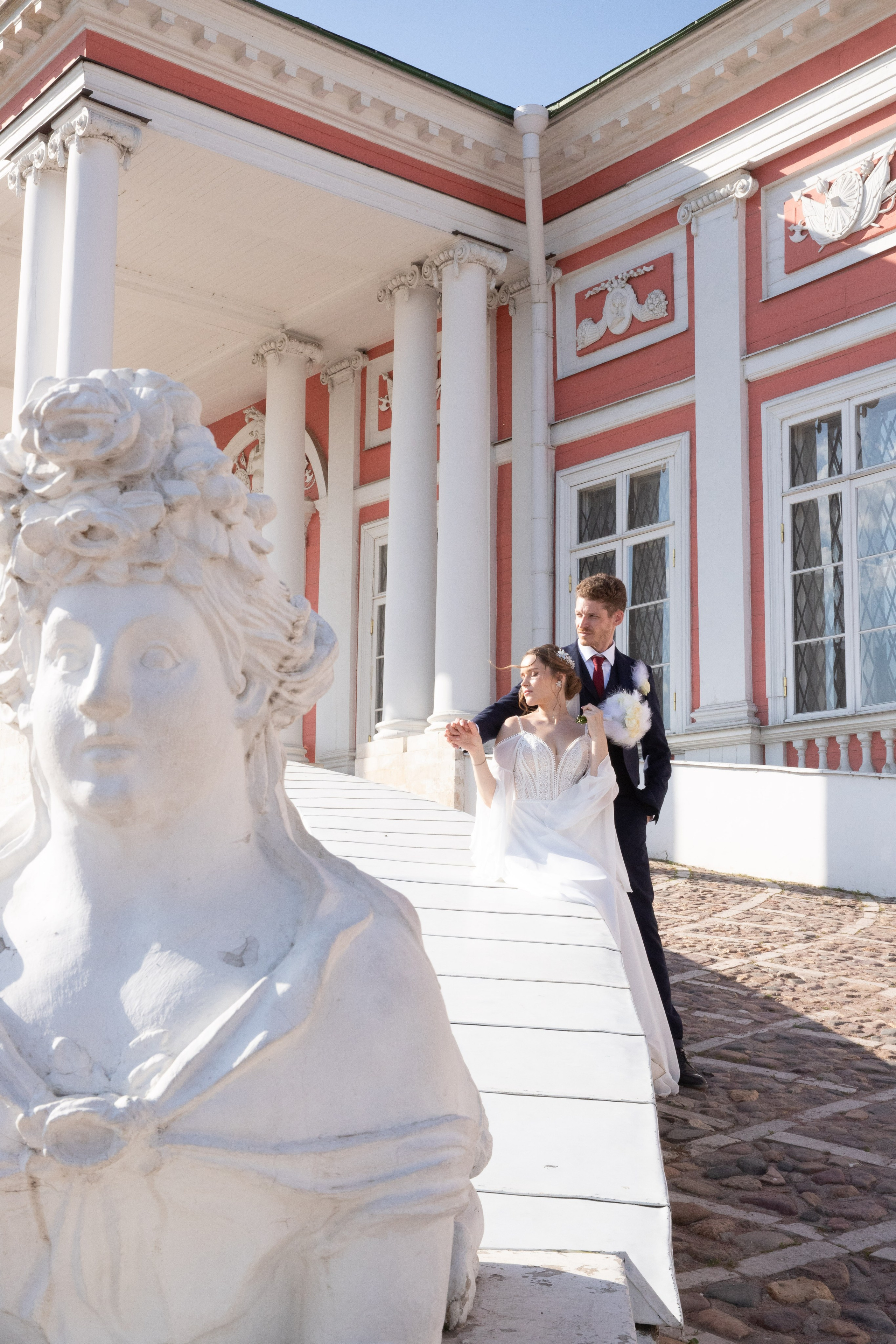 Летняя свадьба в Кусково. Свадебный и портретный фотограф в Москве Мария Кравченко