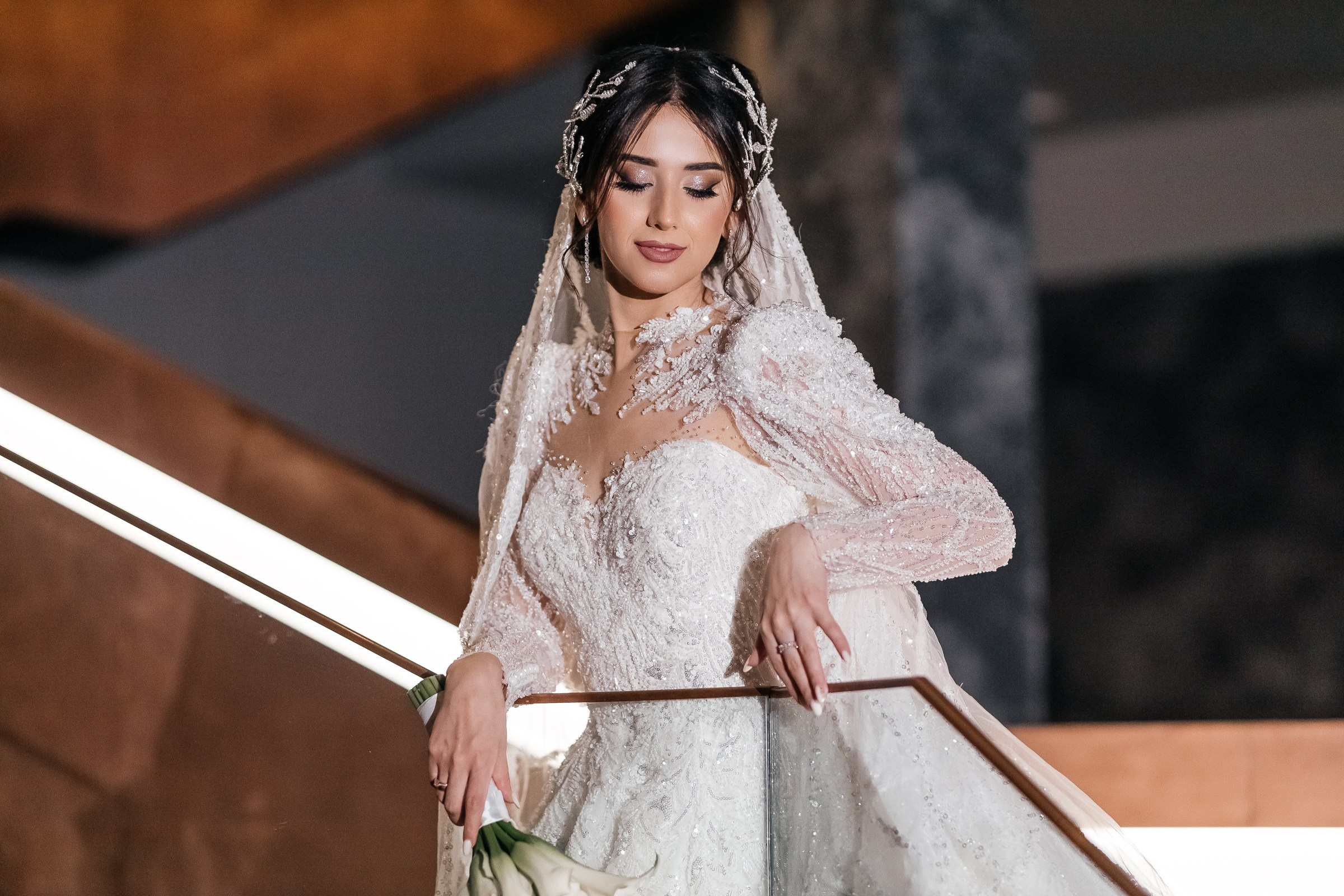 Свадебная фотосессия в Demidov Plaza. Свадебный фотограф Нижний Тагил Екатеринбург Серёдкина Виктория