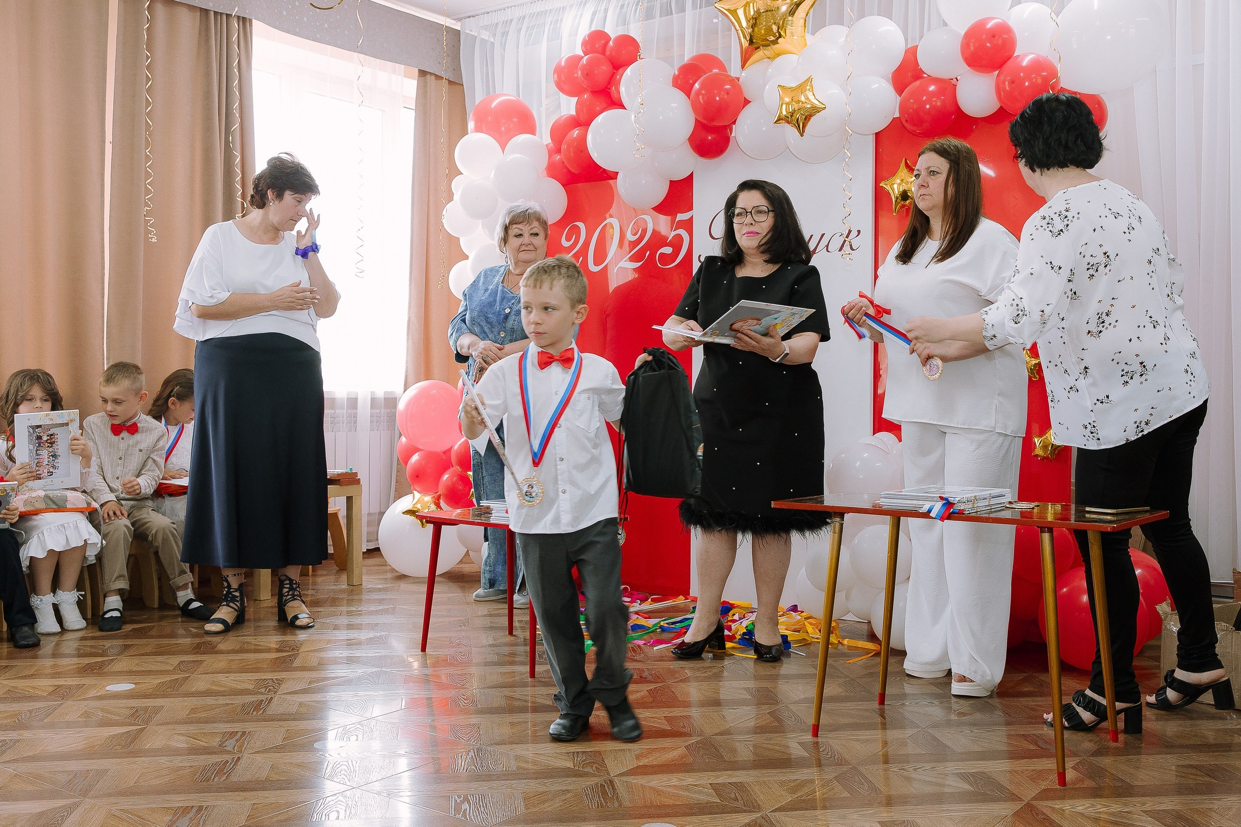 Выпускной в ДС 26. Выпускные альбомы Натальи Бутко: Новороссийск, Анапа, Геленджик