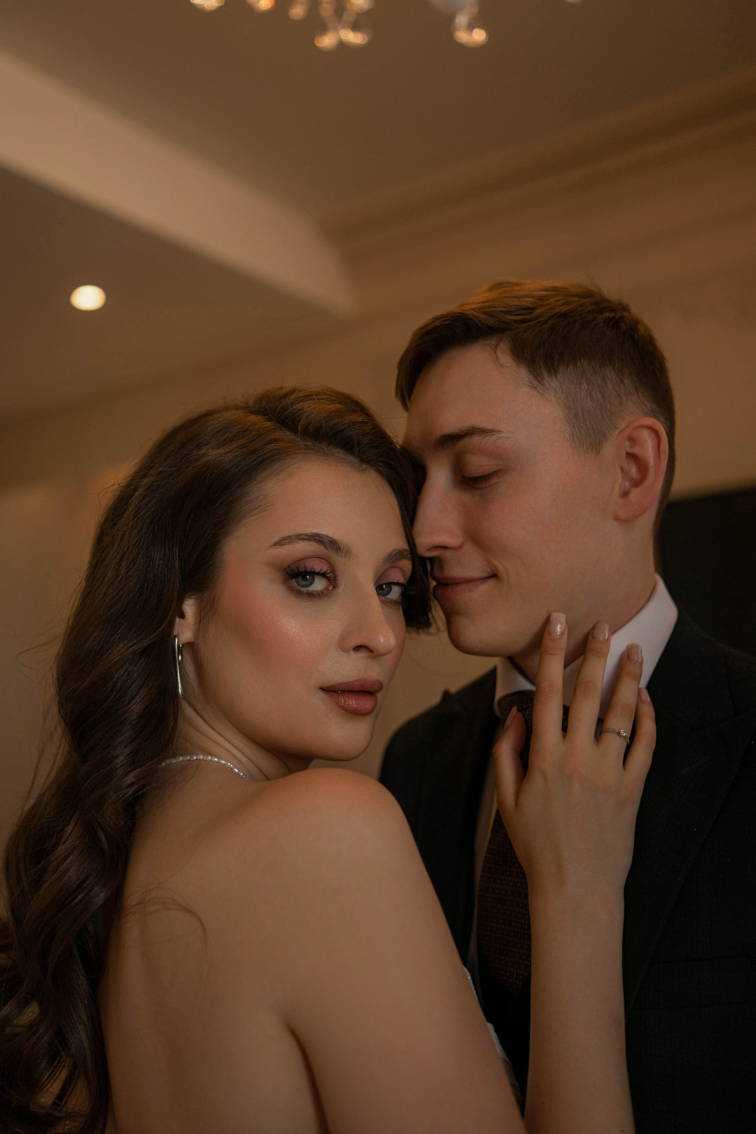 Настя и Дима: свадебная съемка в отеле. Фотограф в Иркутске