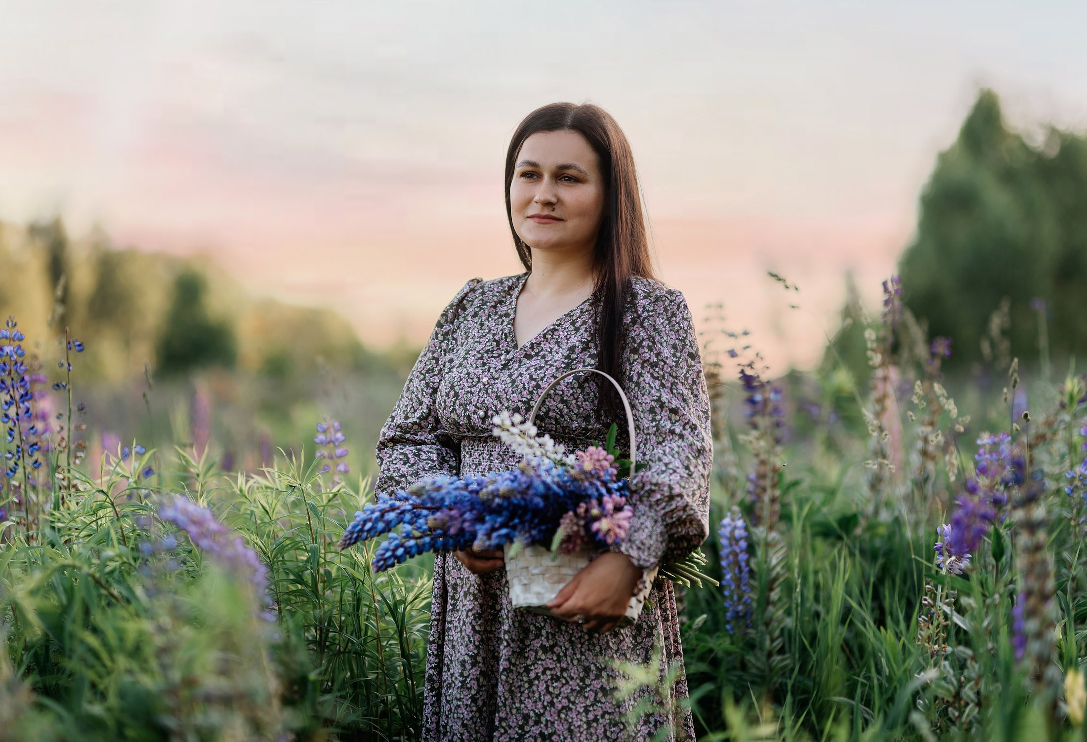 Анна в люпинах. Свадебный и семейный фотограф в Туле Ксения Сильвер
